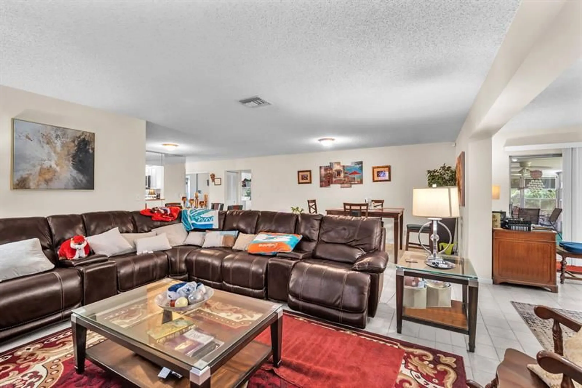 Property Slideshow image 25 of 36 | 6104 rainbow cir, Greenacres, FL, 33463
