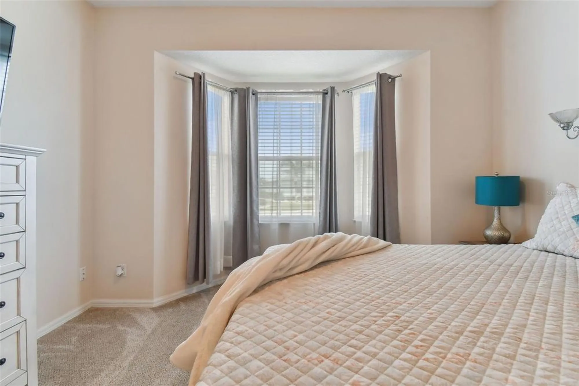 Property Slideshow image 32 of 72 | 1119 villeroy dr, Sun City Center, FL, 33573