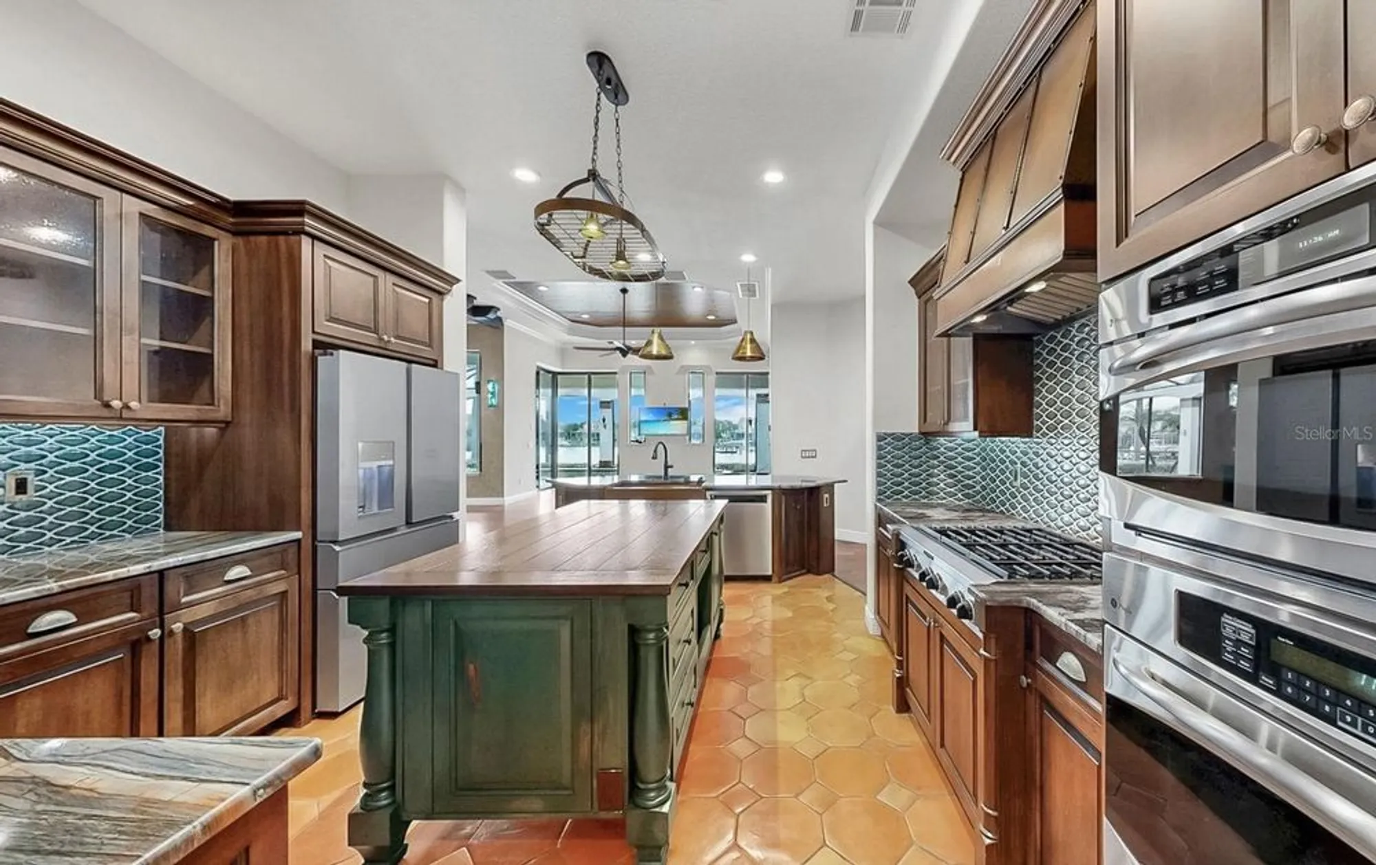 Property Slideshow image 25 of 82 | 5417 tybee island dr, Apollo Beach, FL, 33572