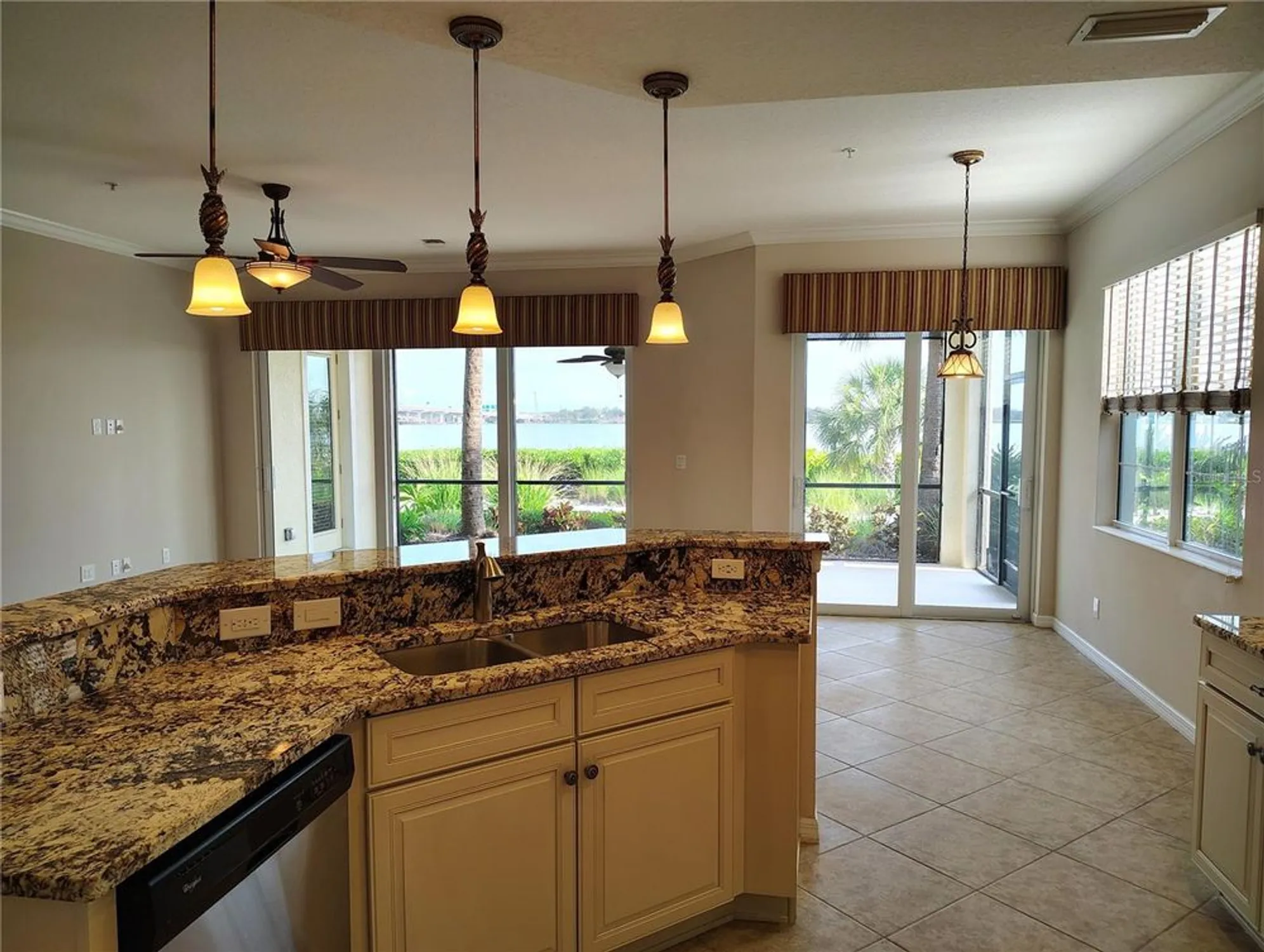 Property Slideshow image 20 of 84 | 1264 riverscape st b, Bradenton, FL, 34208