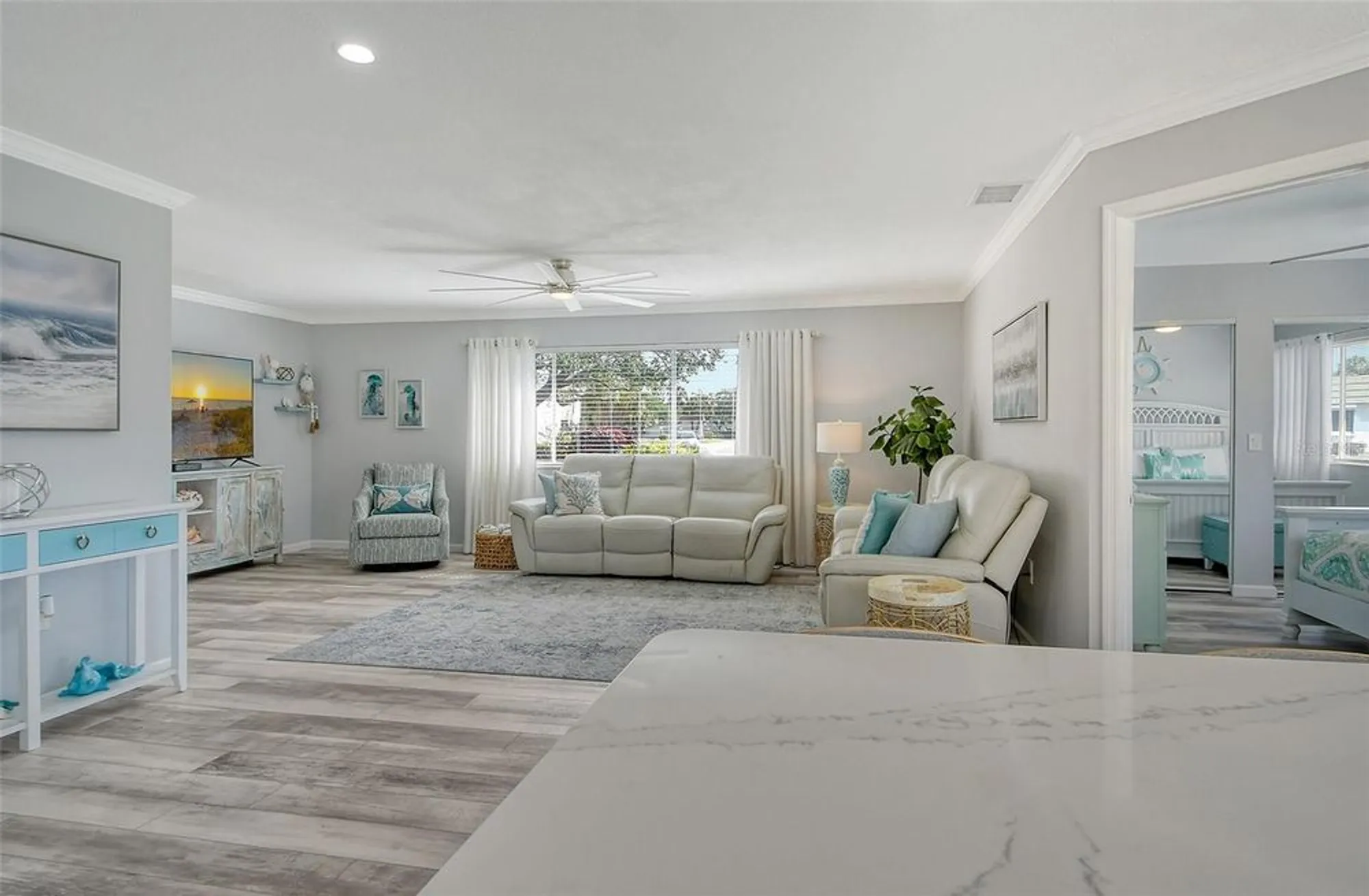 Property Slideshow image 19 of 47 | 2752 riverbluff pl # 66, Sarasota, FL, 34231