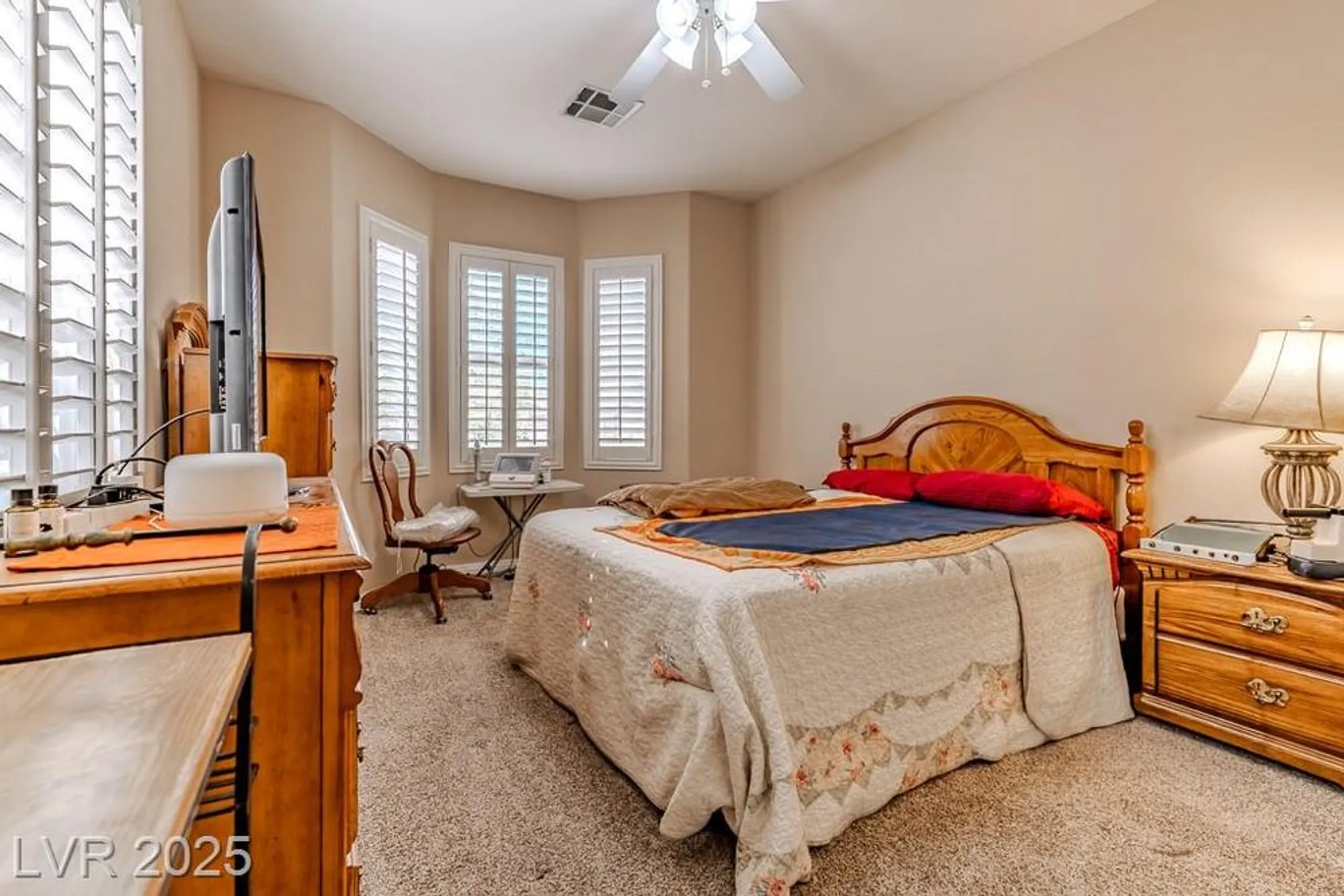 Property Slideshow image 14 of 65 | 5110 silenzio st, Las Vegas, NV, 89135