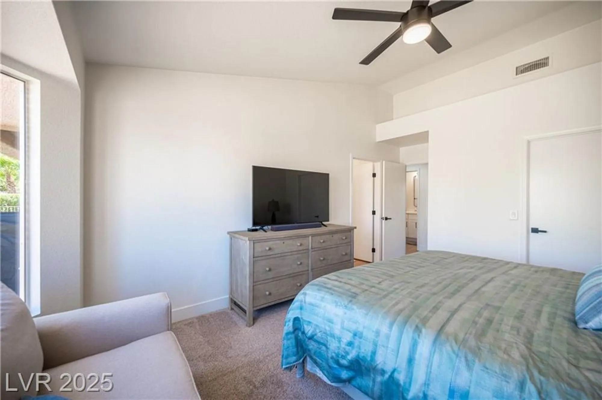 Property Slideshow image 44 of 72 | 2548 tumble brook dr, Las Vegas, NV, 89134