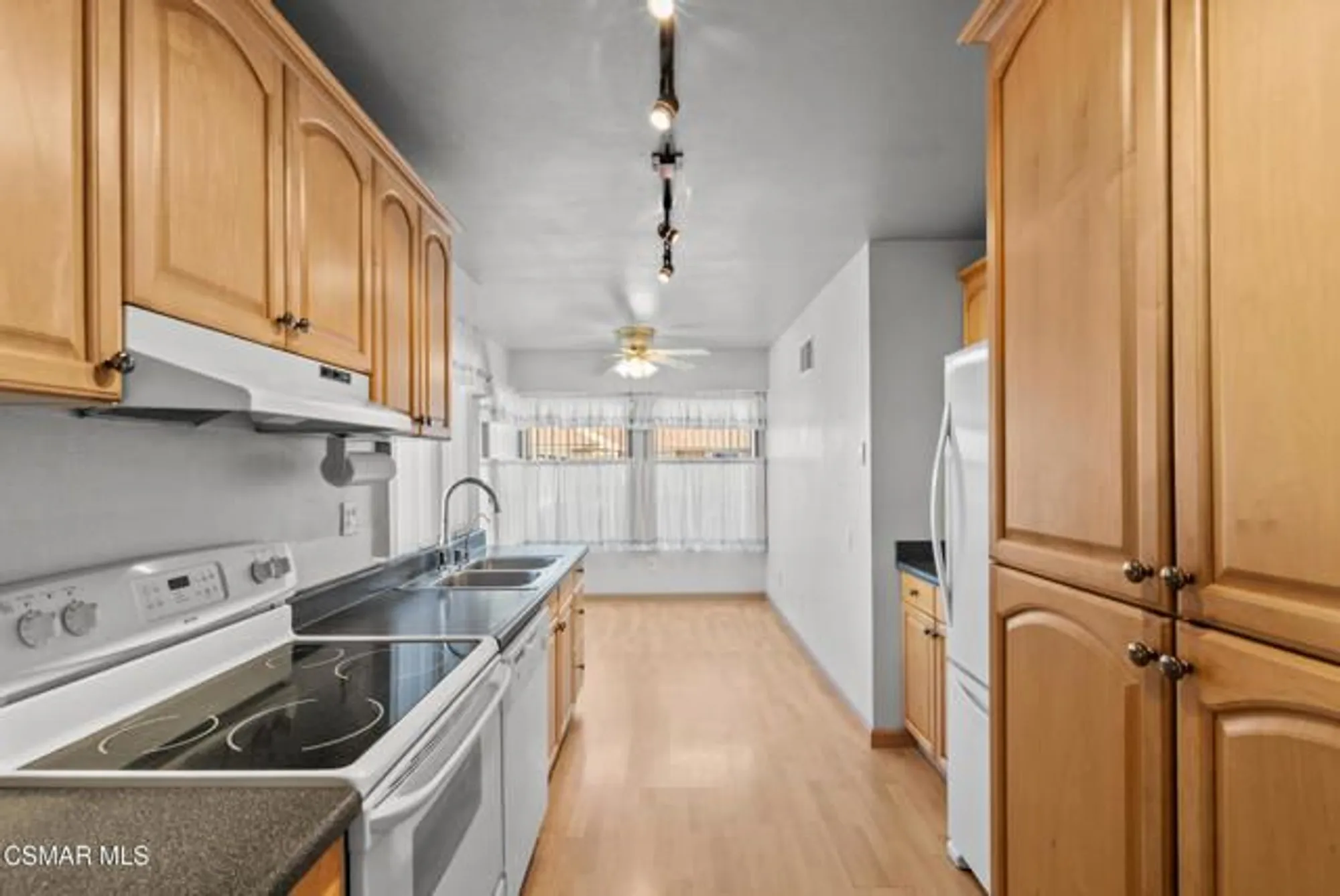 Property Slideshow image 9 of 66 | 6204 village 6, Camarillo, CA, 93012