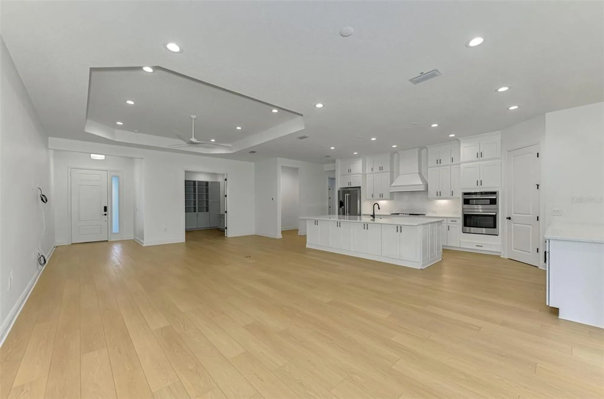 Property Slideshow image 16 of 92 | 21353 holmes cir, Venice, FL, 34293