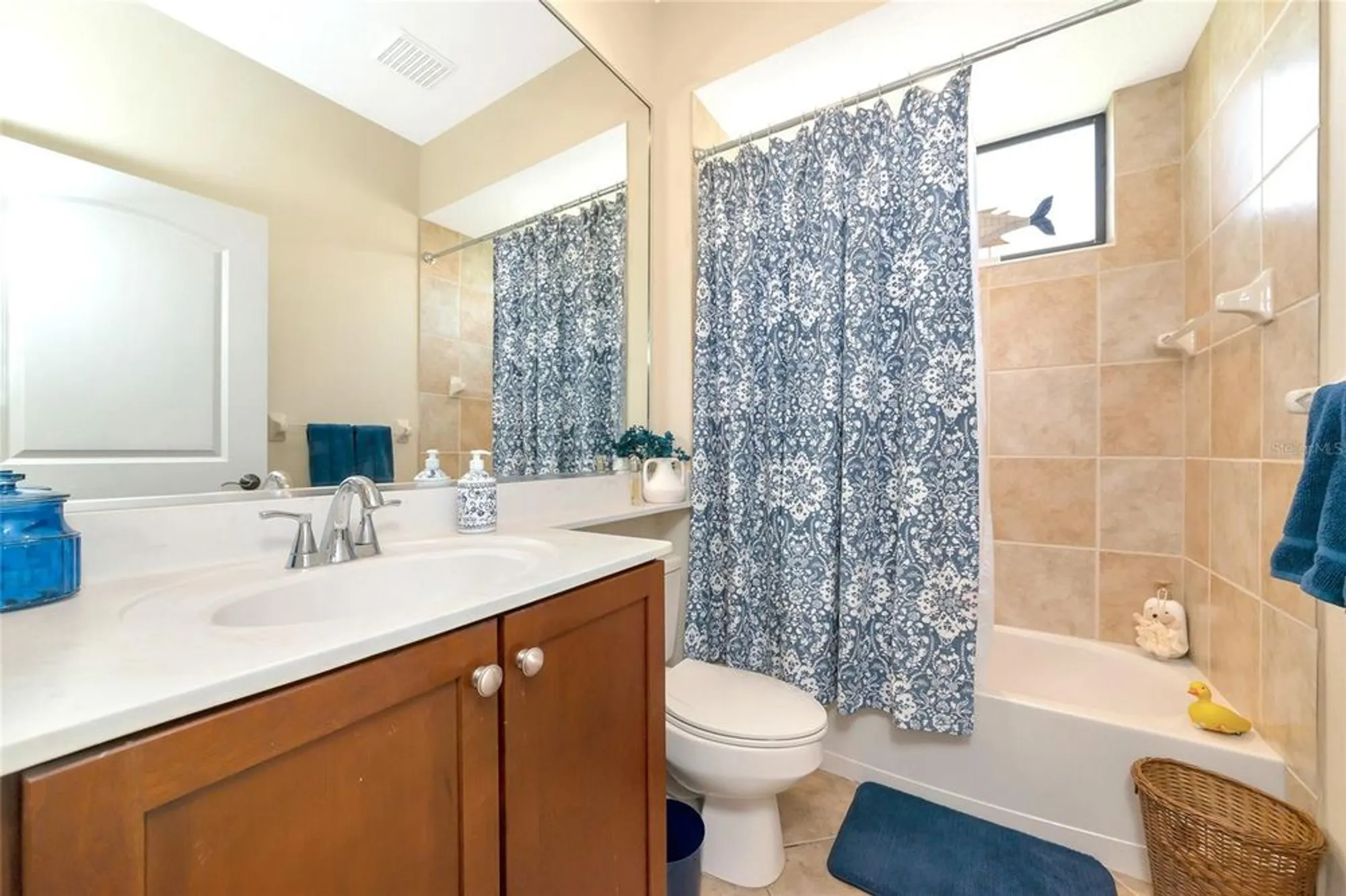 Property Slideshow image 29 of 43 | 6059 wingspan way, Bradenton, FL, 34203