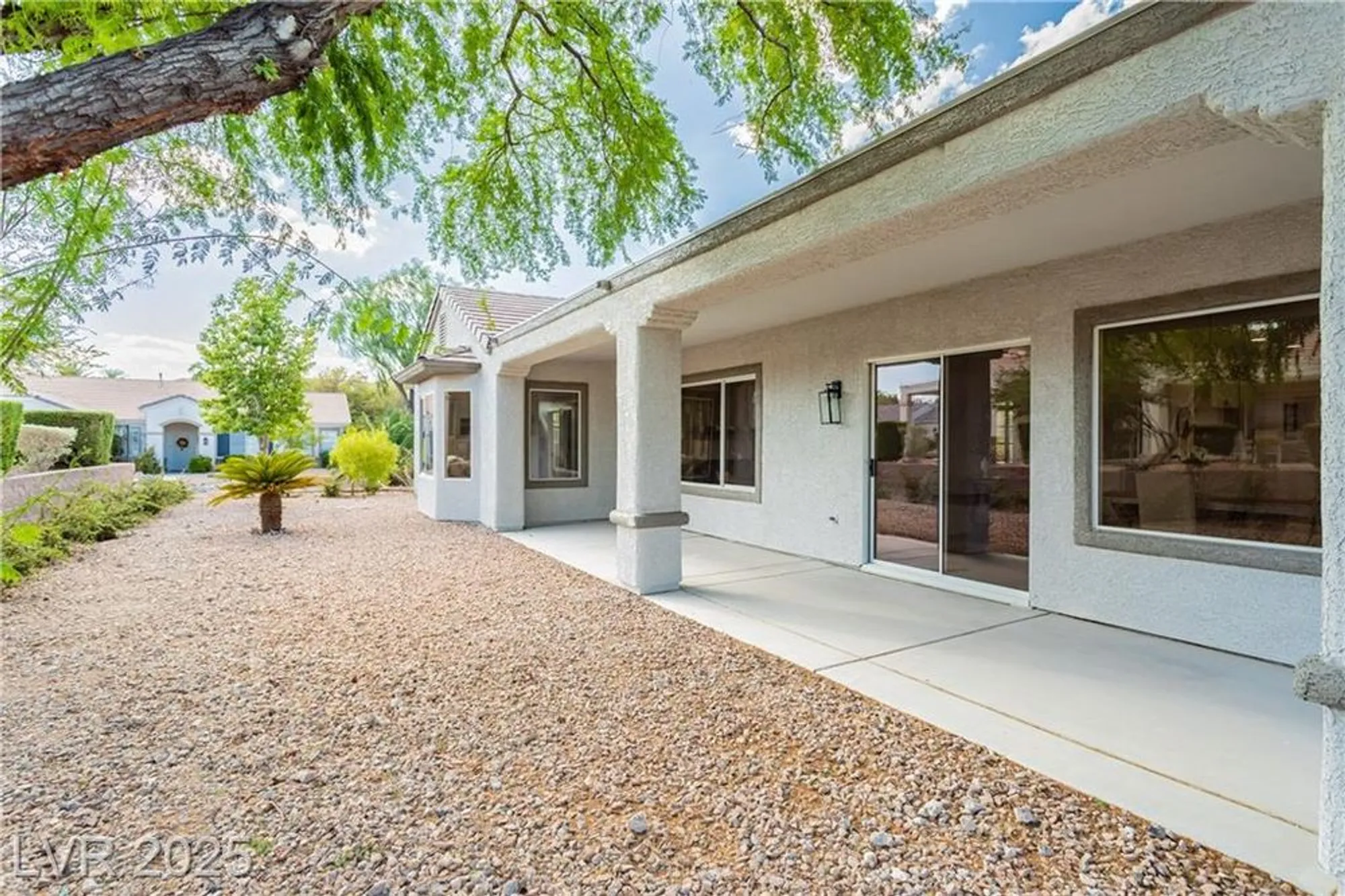 Property Slideshow image 16 of 72 | 2589 evansville ave, Henderson, NV, 89052