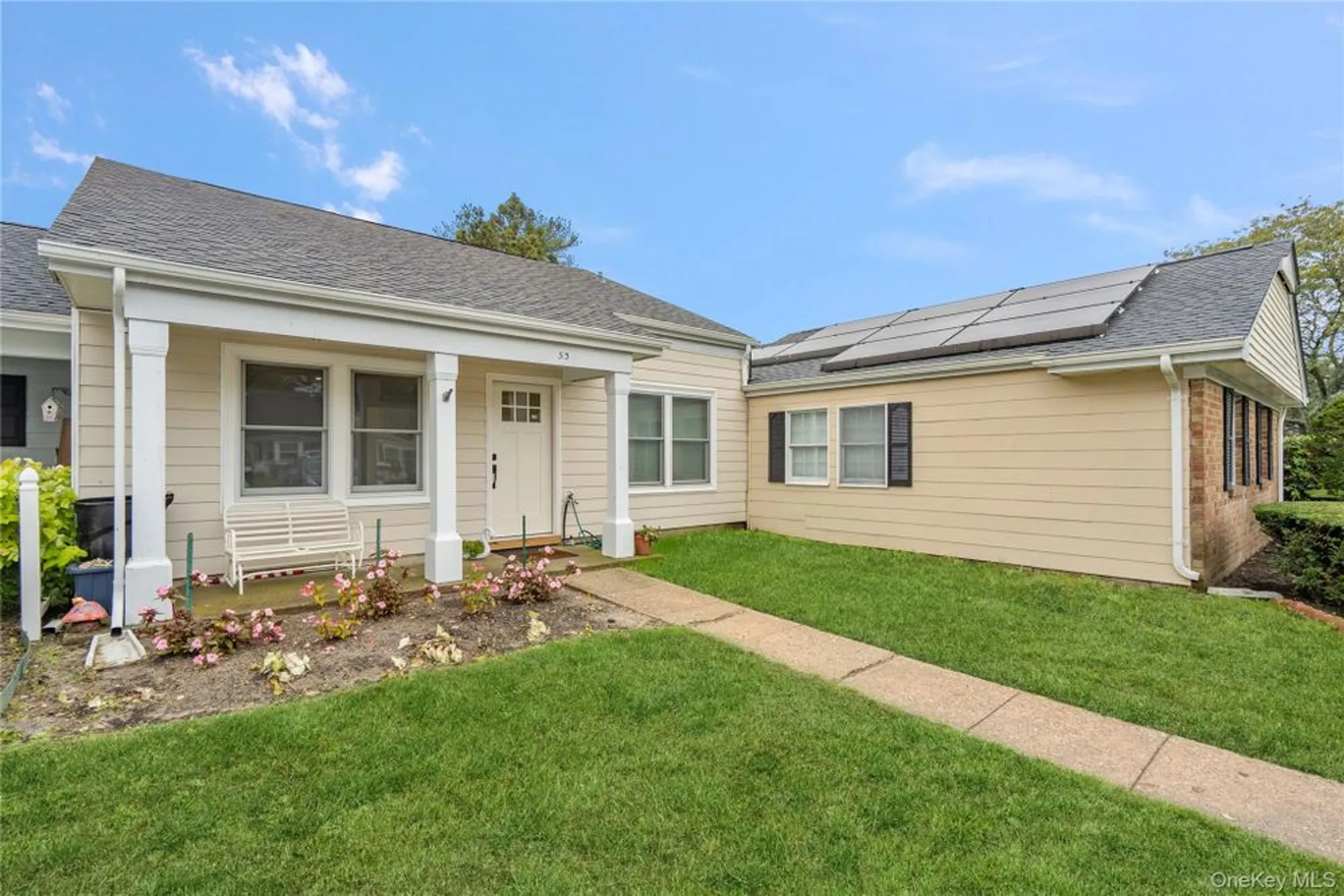 Property Slideshow image 2 of 29 | 53 freedom ln, Coram, NY, 11727