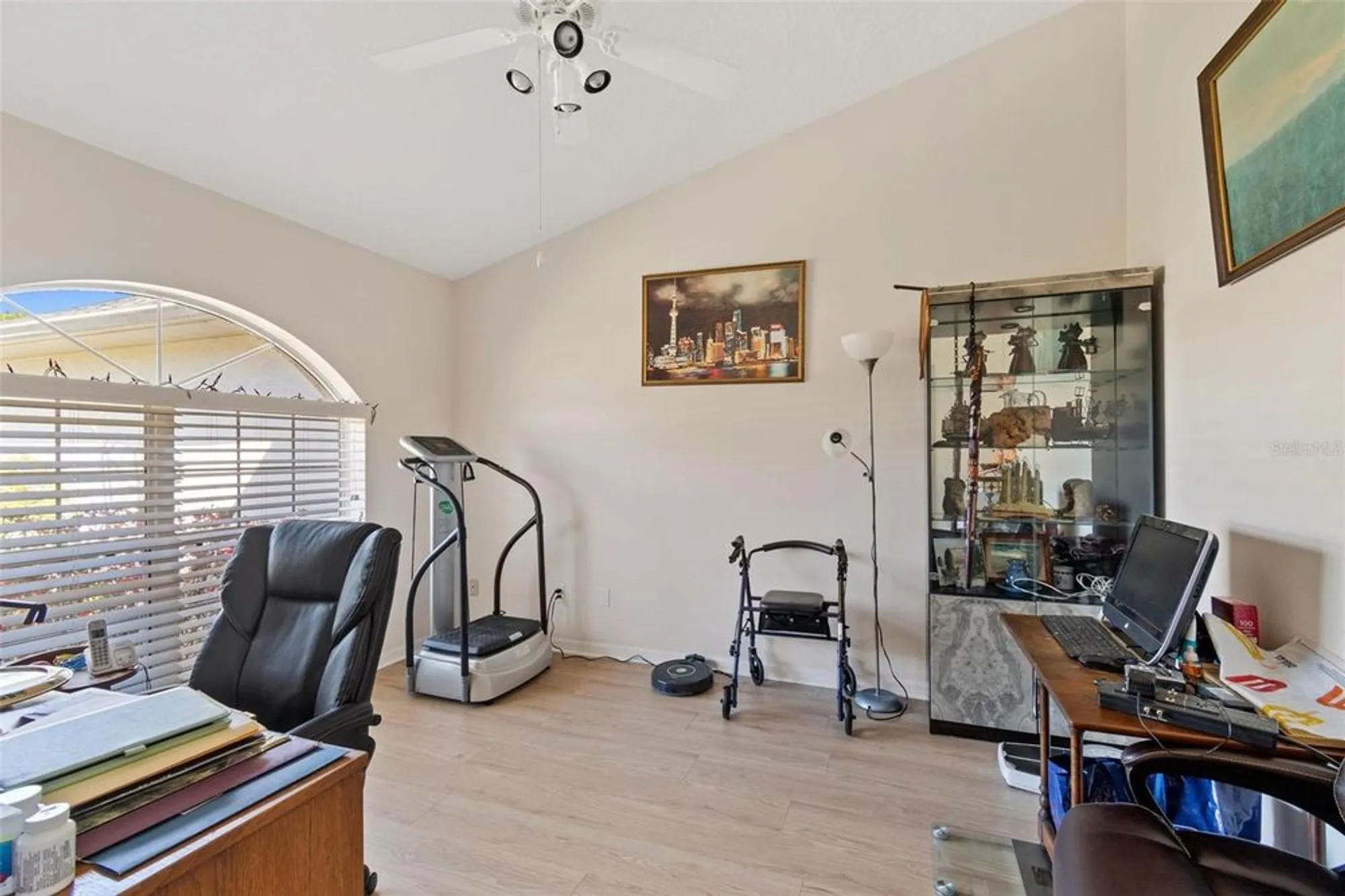 Property Slideshow image 16 of 28 | 5040 nw 35th st, Ocala, FL, 34482