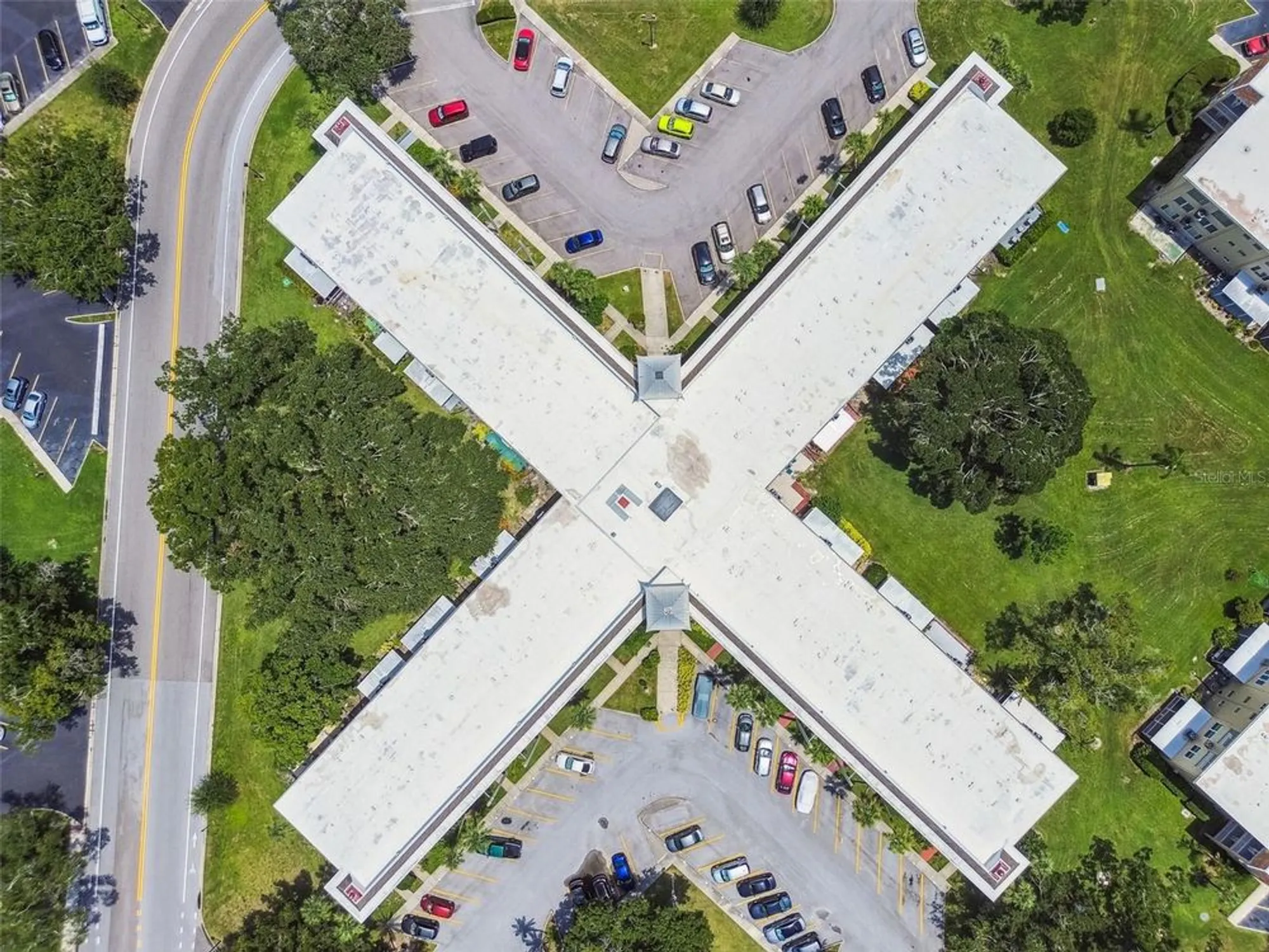 Property Slideshow image 44 of 55 | 2071 australia way 59, Clearwater, FL, 33763