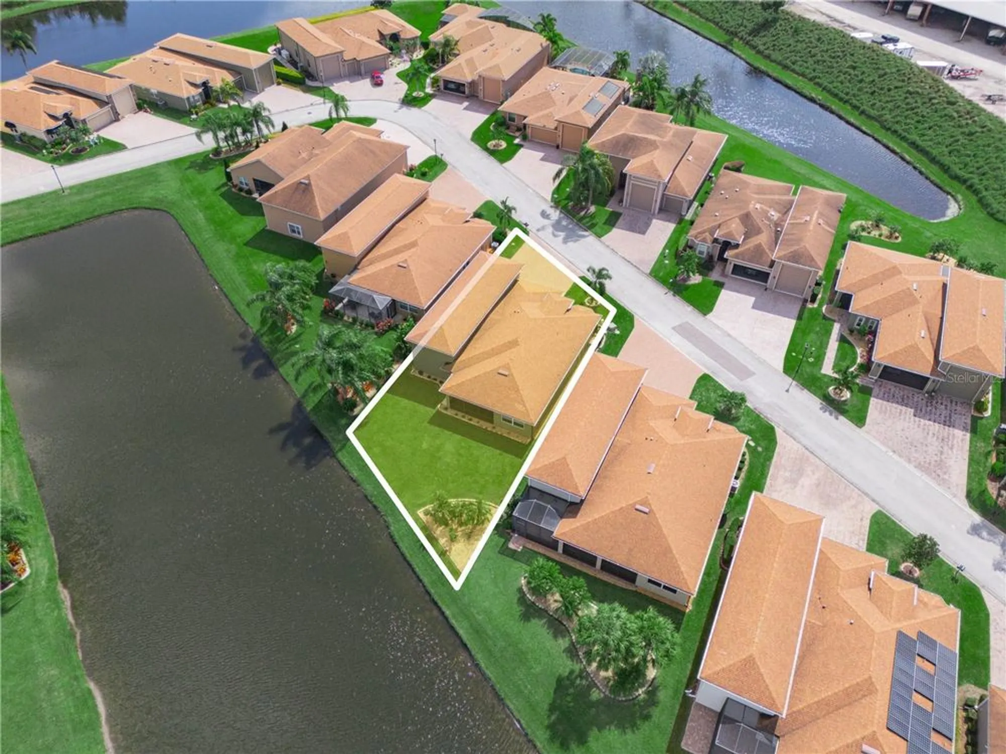 Property Slideshow image 35 of 73 | 3829 litchfield loop, Lake Wales, FL, 33859