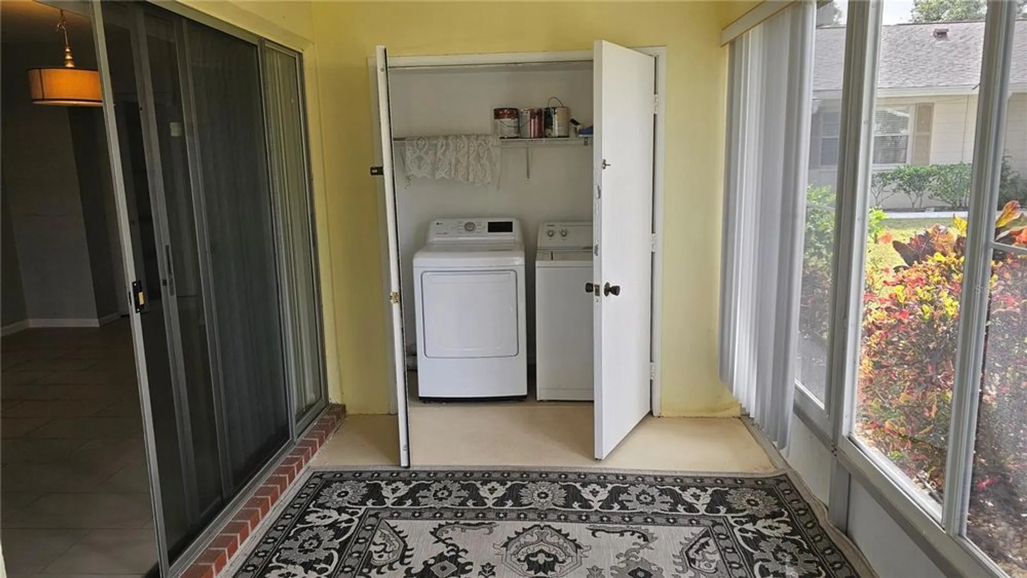 Property Slideshow image 16 of 19 | 1902 dandridge st apt 12, Sun City Center, FL, 33573