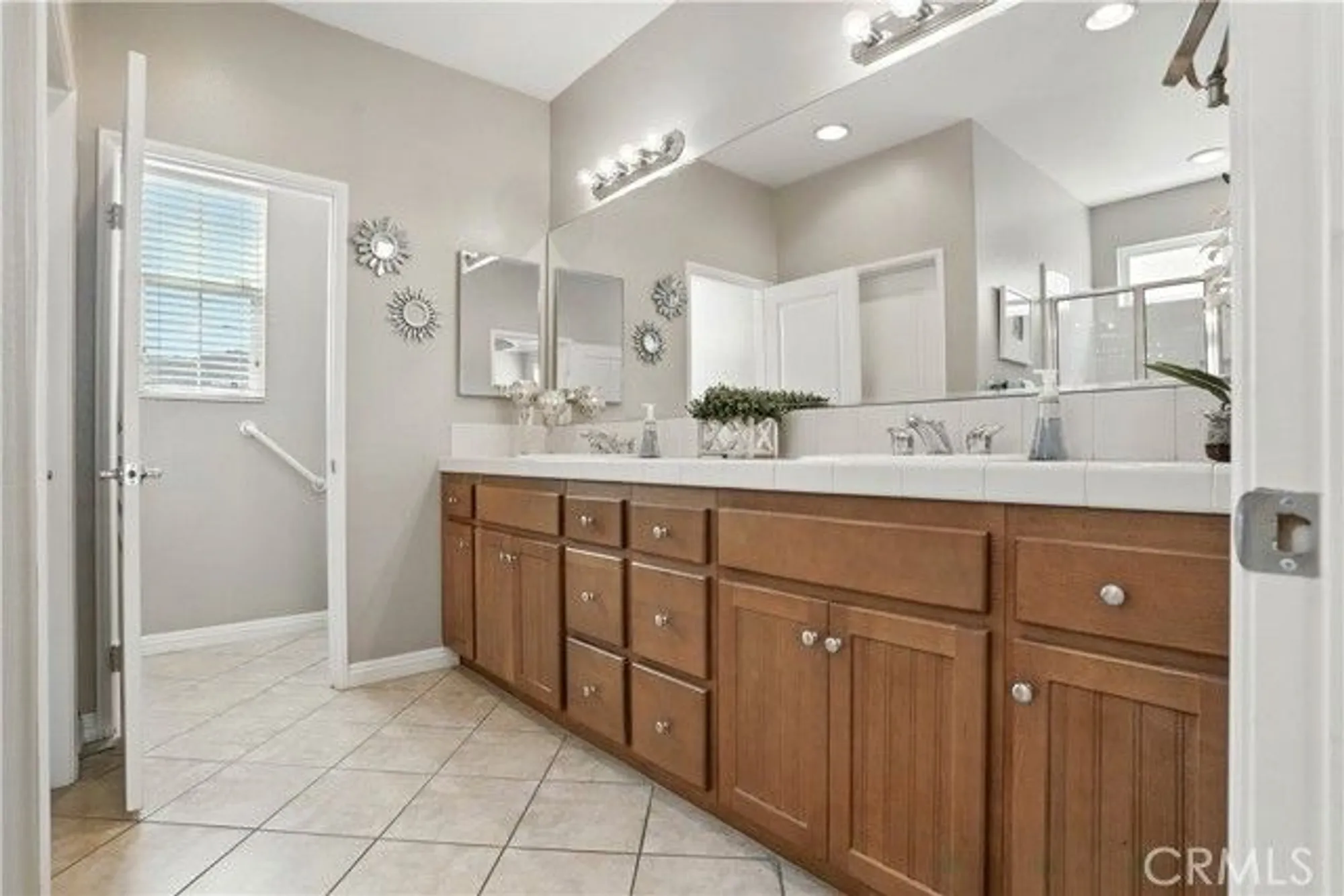 Property Slideshow image 25 of 54 | 270 cog hill ln, Hemet, CA, 92545