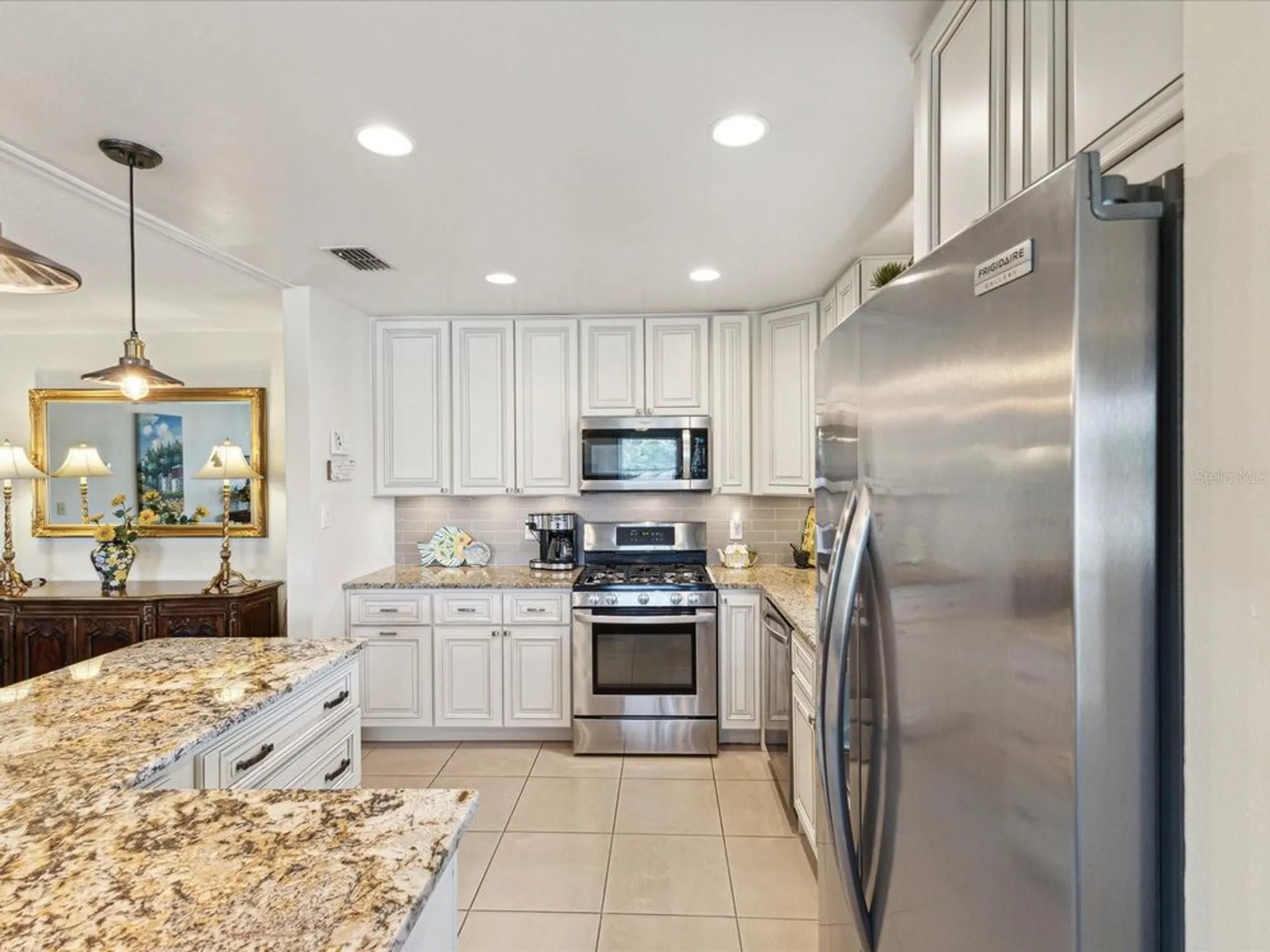 Property Slideshow image 5 of 20 | 5980 terrace park dr n unit 214, Saint Petersburg, FL, 33709