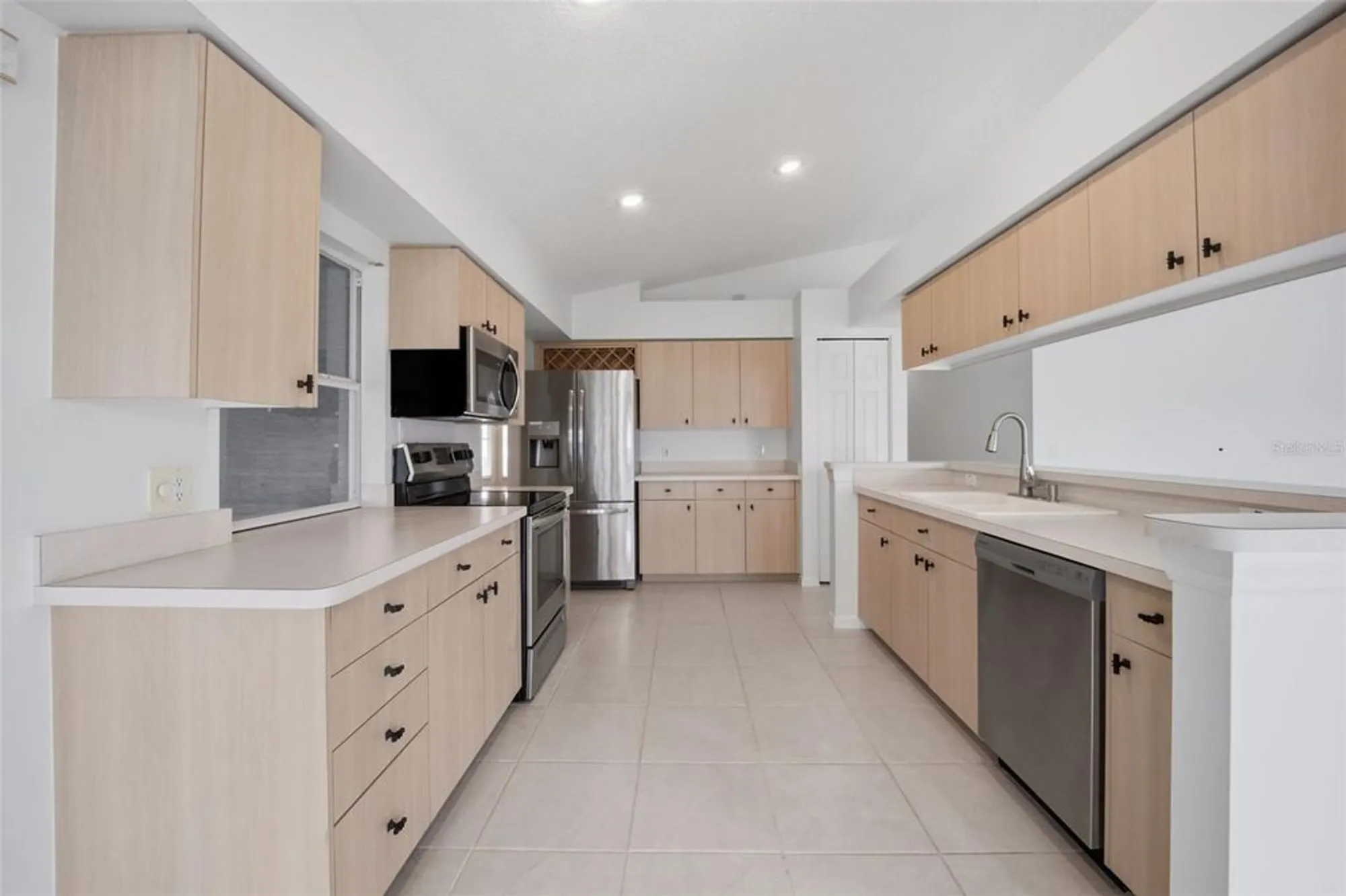 Property Slideshow image 3 of 59 | 1228 ashbourne cir, Trinity, FL, 34655