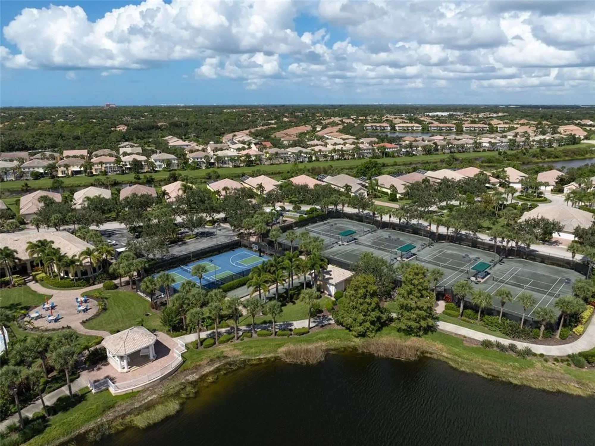 Property Slideshow image 41 of 51 | 1737 burgos dr, Sarasota, FL, 34238