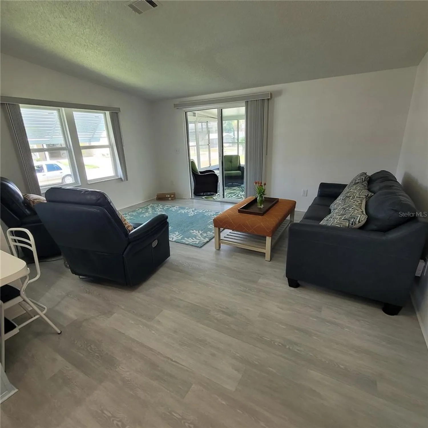 Property Slideshow image 5 of 25 | 1507 e schwartz blvd, Lady Lake, FL, 32159