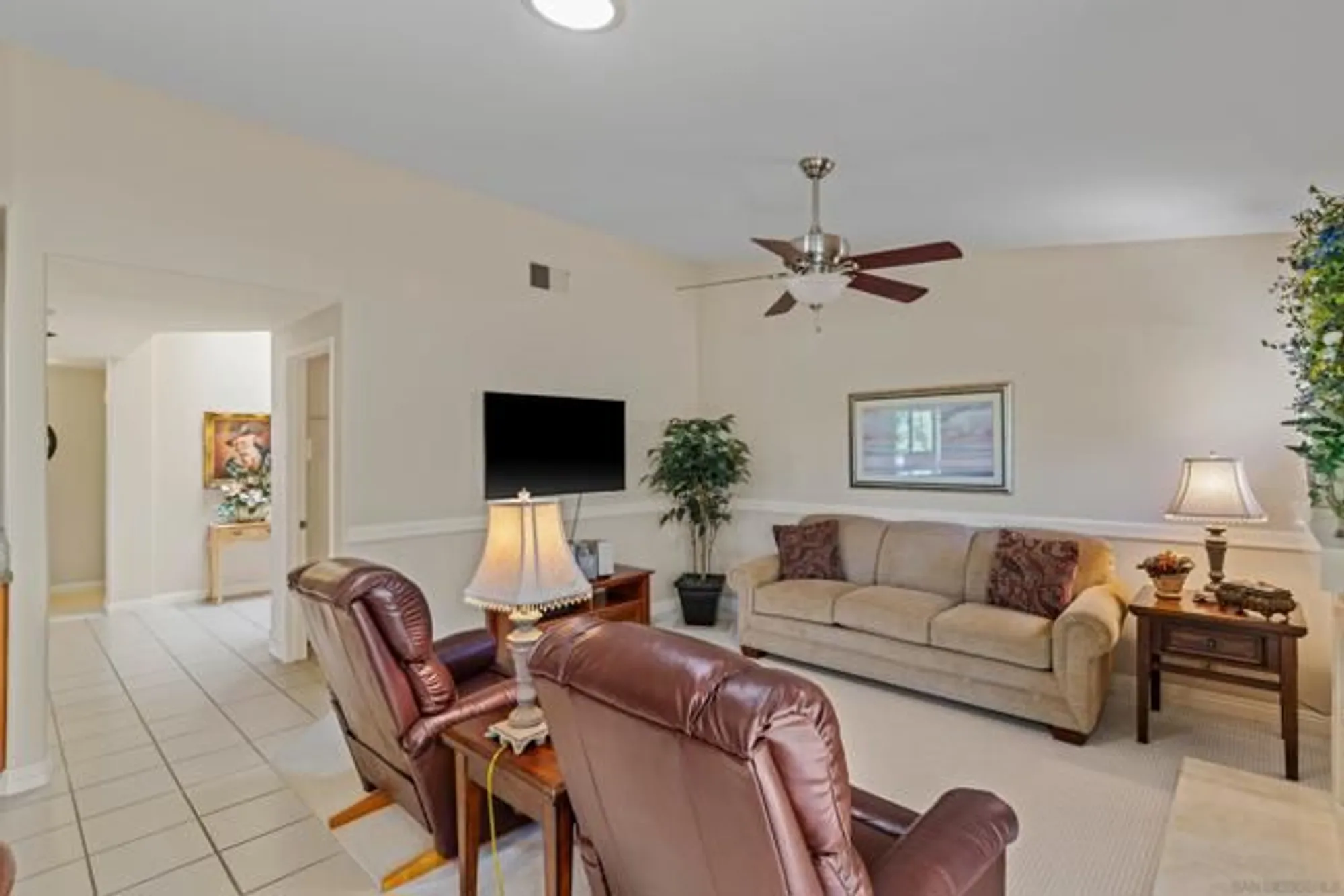 Property Slideshow image 16 of 37 | 18018 calle estepona, San Diego, CA, 92128