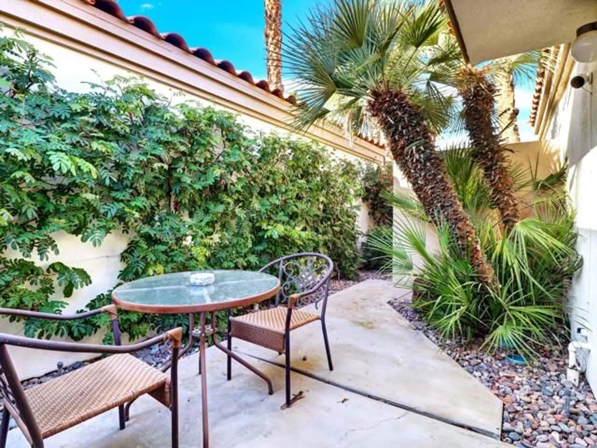 Property Slideshow image 17 of 24 | 54671 inverness way, La Quinta, CA, 92253