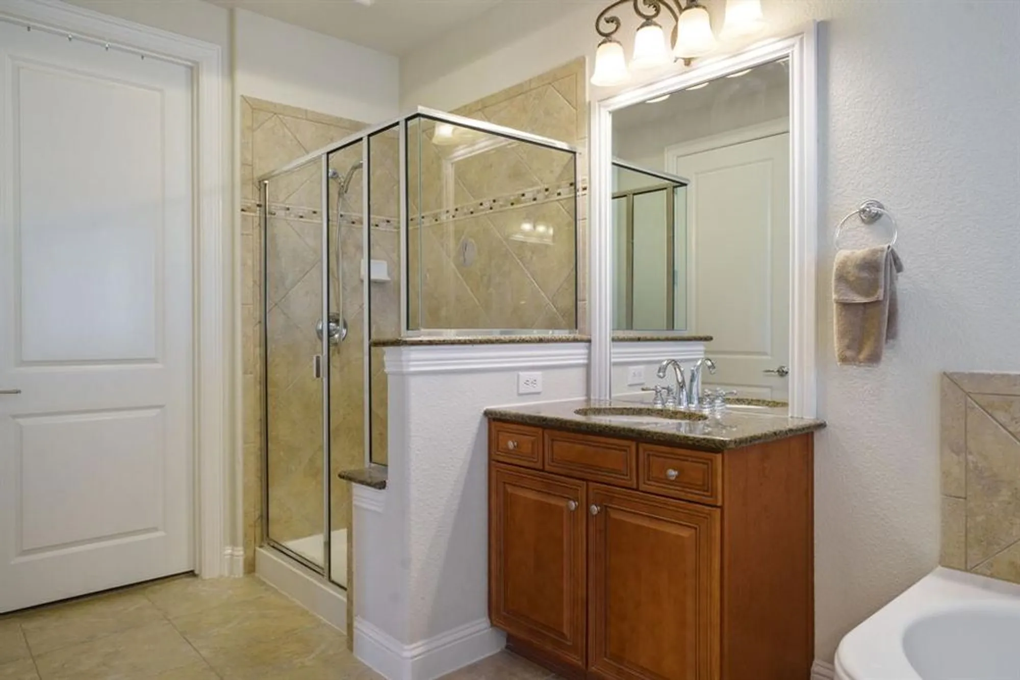 Property Slideshow image 26 of 40 | 7135 maumee valley ct, Frisco, TX, 75036