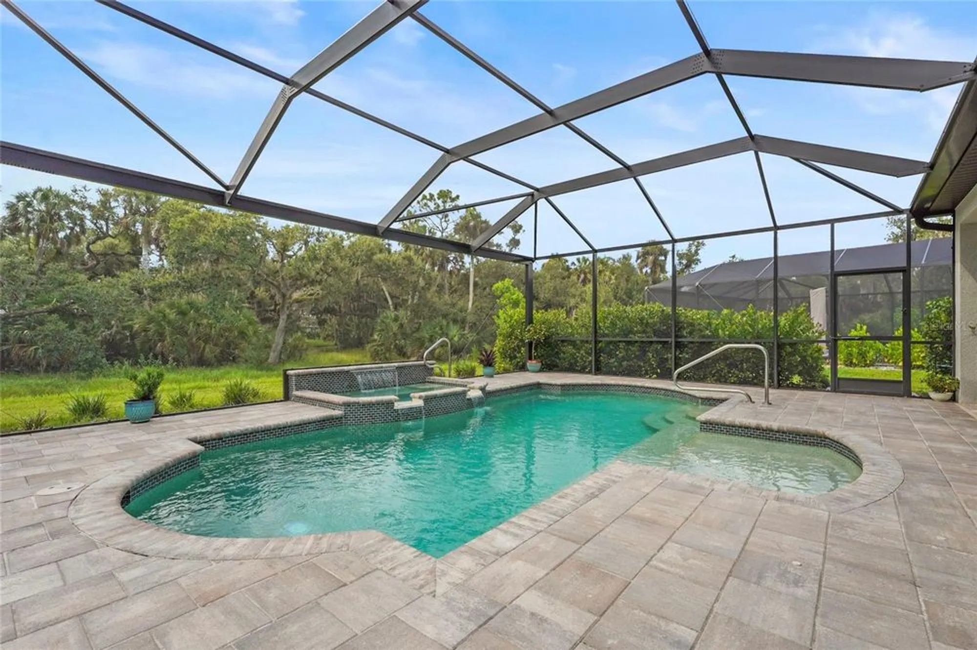 Property Slideshow image 25 of 41 | 10179 milky way cir, Sarasota, FL, 34241