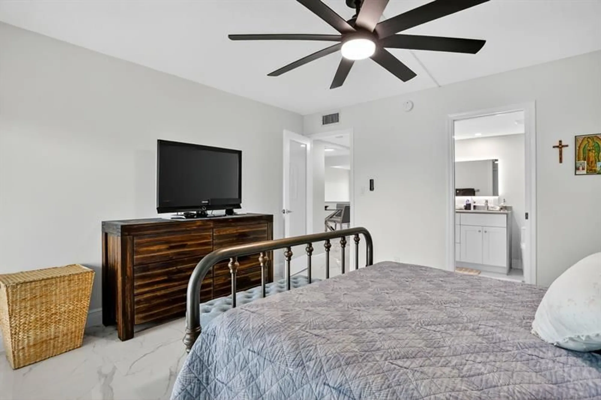 Property Slideshow image 21 of 44 | 3302 aruba way b4, Coconut Creek, FL, 33066