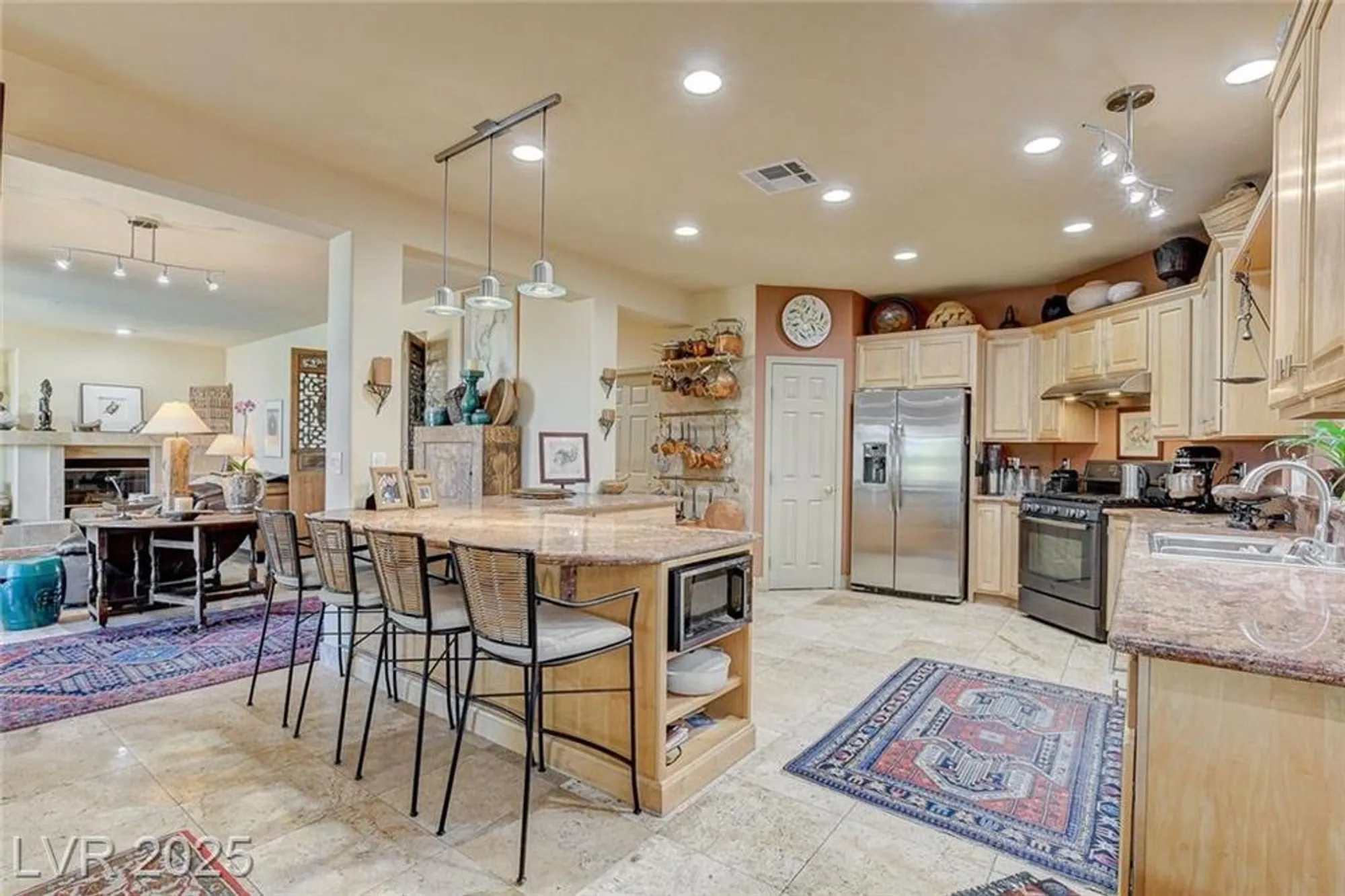 Property Slideshow image 11 of 56 | 5152 vincitor st, Las Vegas, NV, 89135