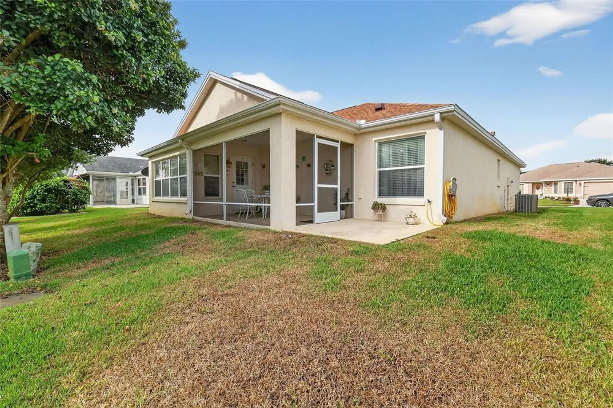 Property Slideshow image 22 of 25 | 2123 heather hill loop, The Villages, FL, 32162