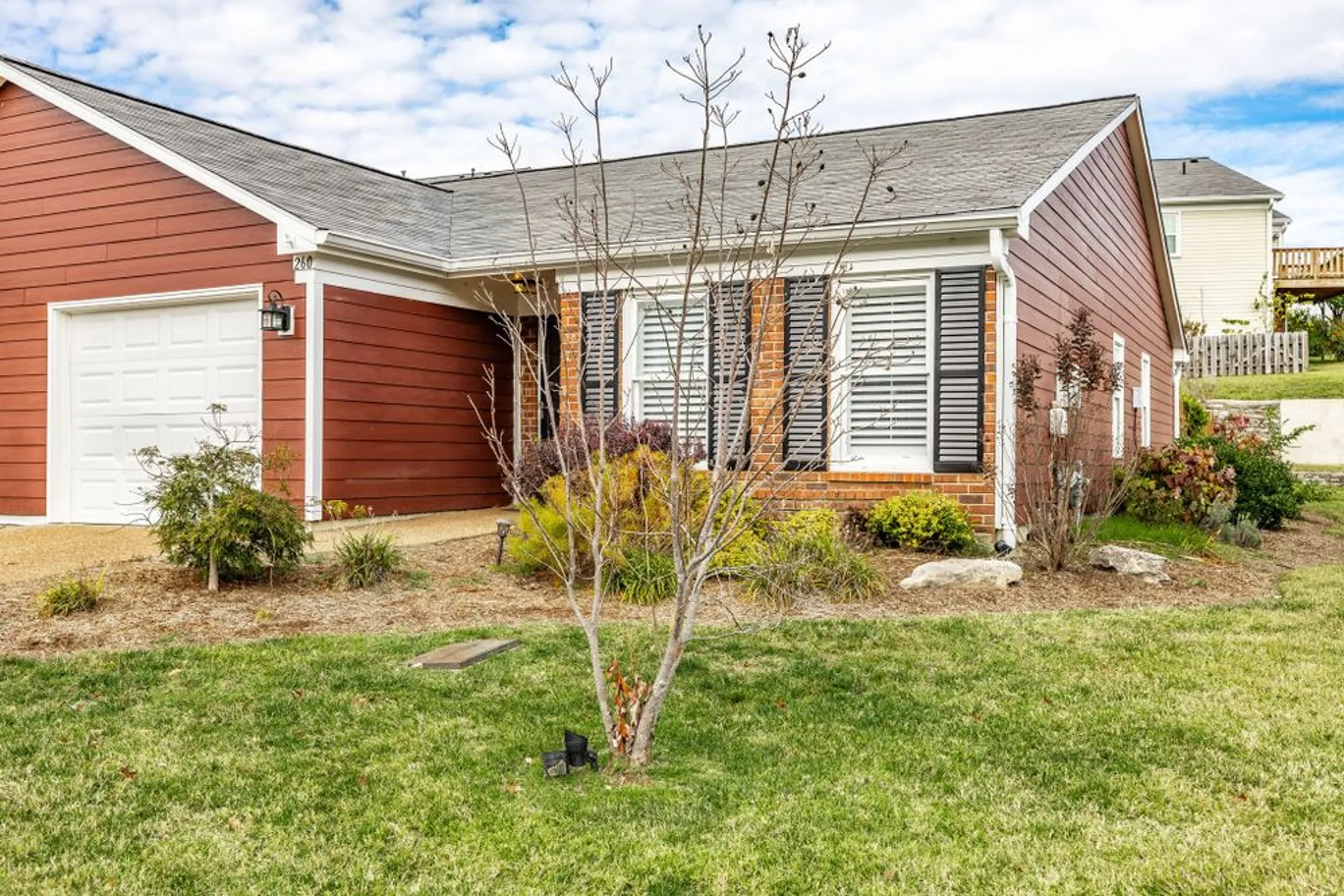 Property Slideshow image 27 of 37 | 260 cana cir, Nashville, TN, 37205