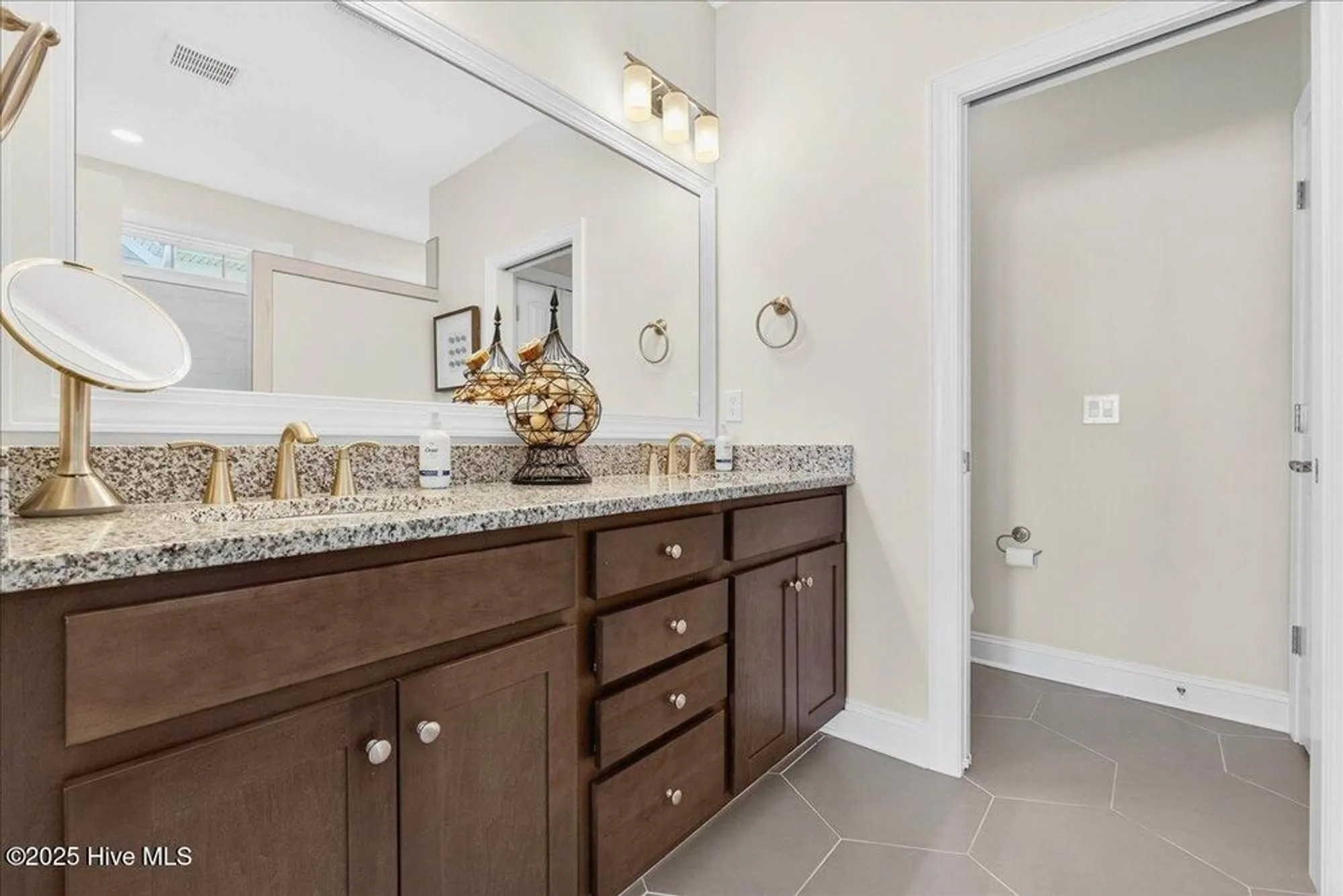 Property Slideshow image 23 of 67 | 7029 spalding dr, Leland, NC, 28451