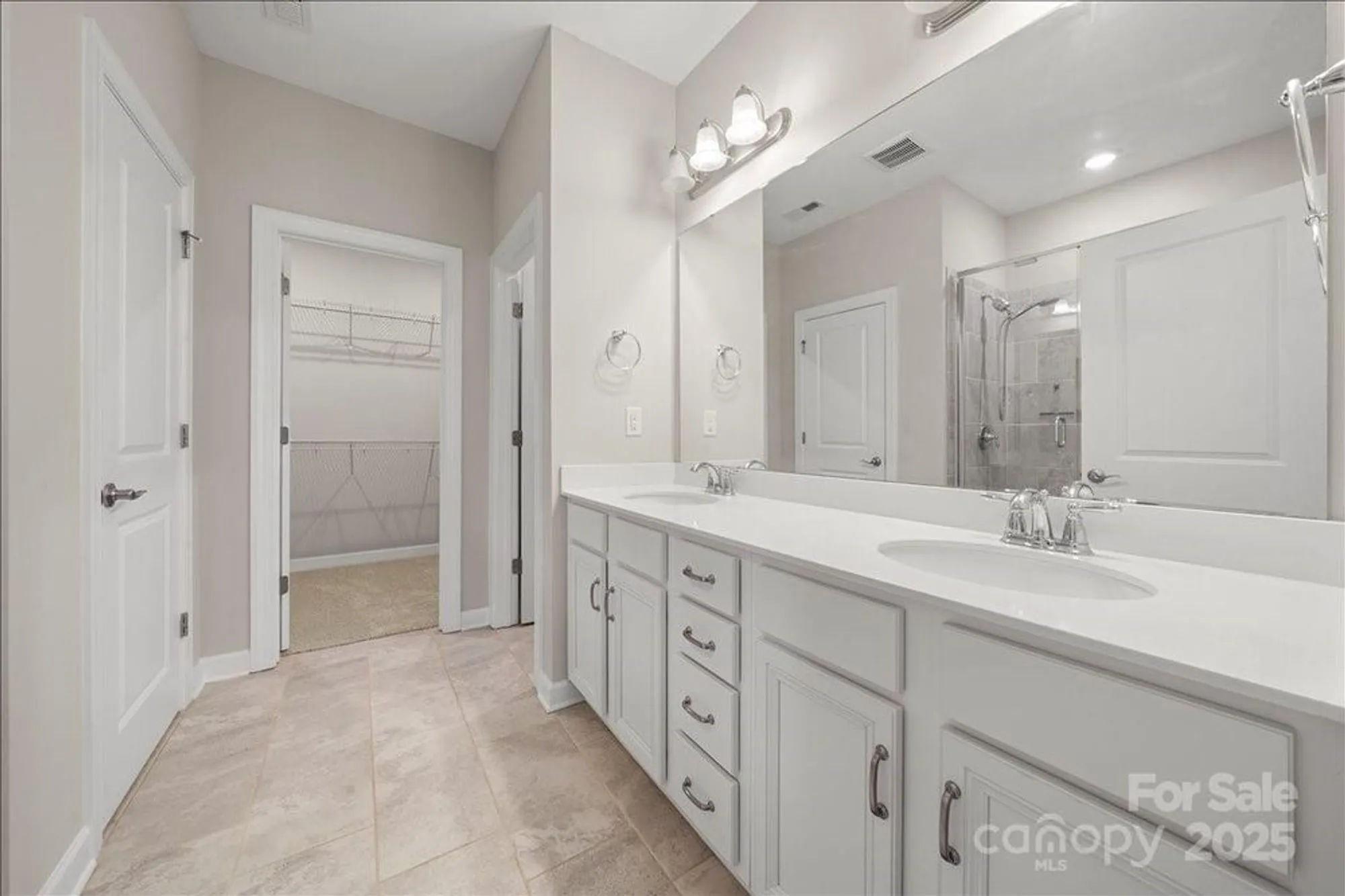 Property Slideshow image 13 of 31 | 9211 grisons ct, Charlotte, NC, 28278
