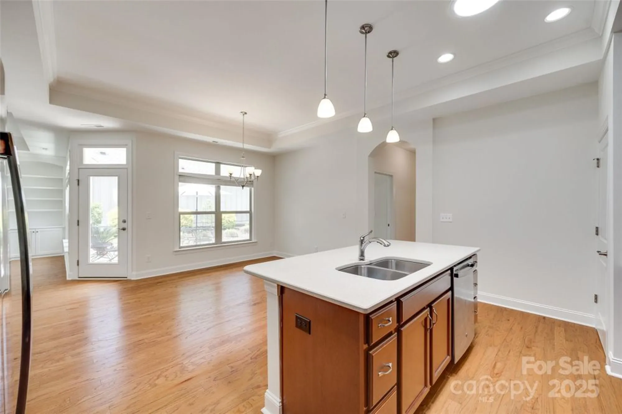 Property Slideshow image 8 of 32 | 2261 lincolnshire ln, Waxhaw, NC, 28173