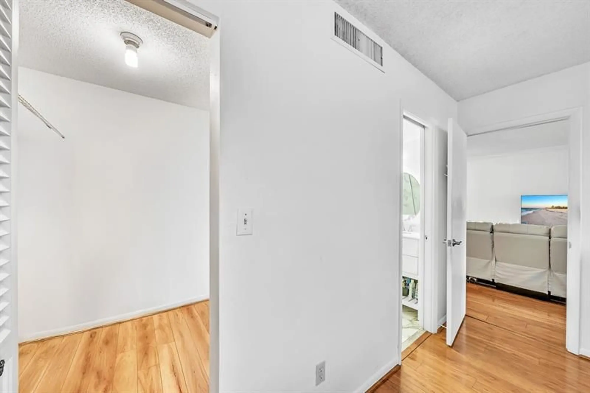 Property Slideshow image 34 of 41 | 5940 nw 64th ave apt 101, Tamarac, FL, 33319