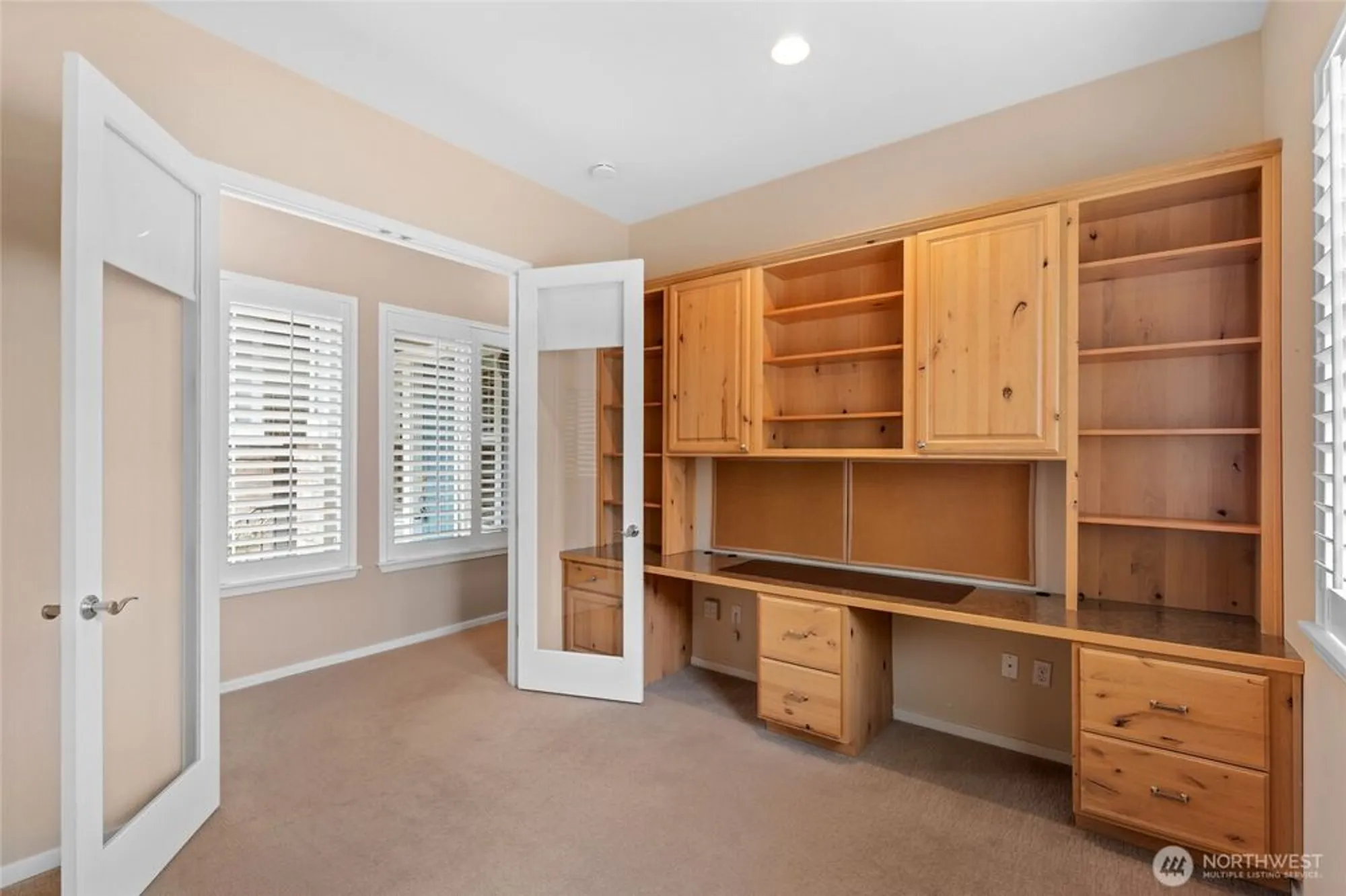 Property Slideshow image 25 of 40 | 4420 vashon dr, Lacey, WA, 98516