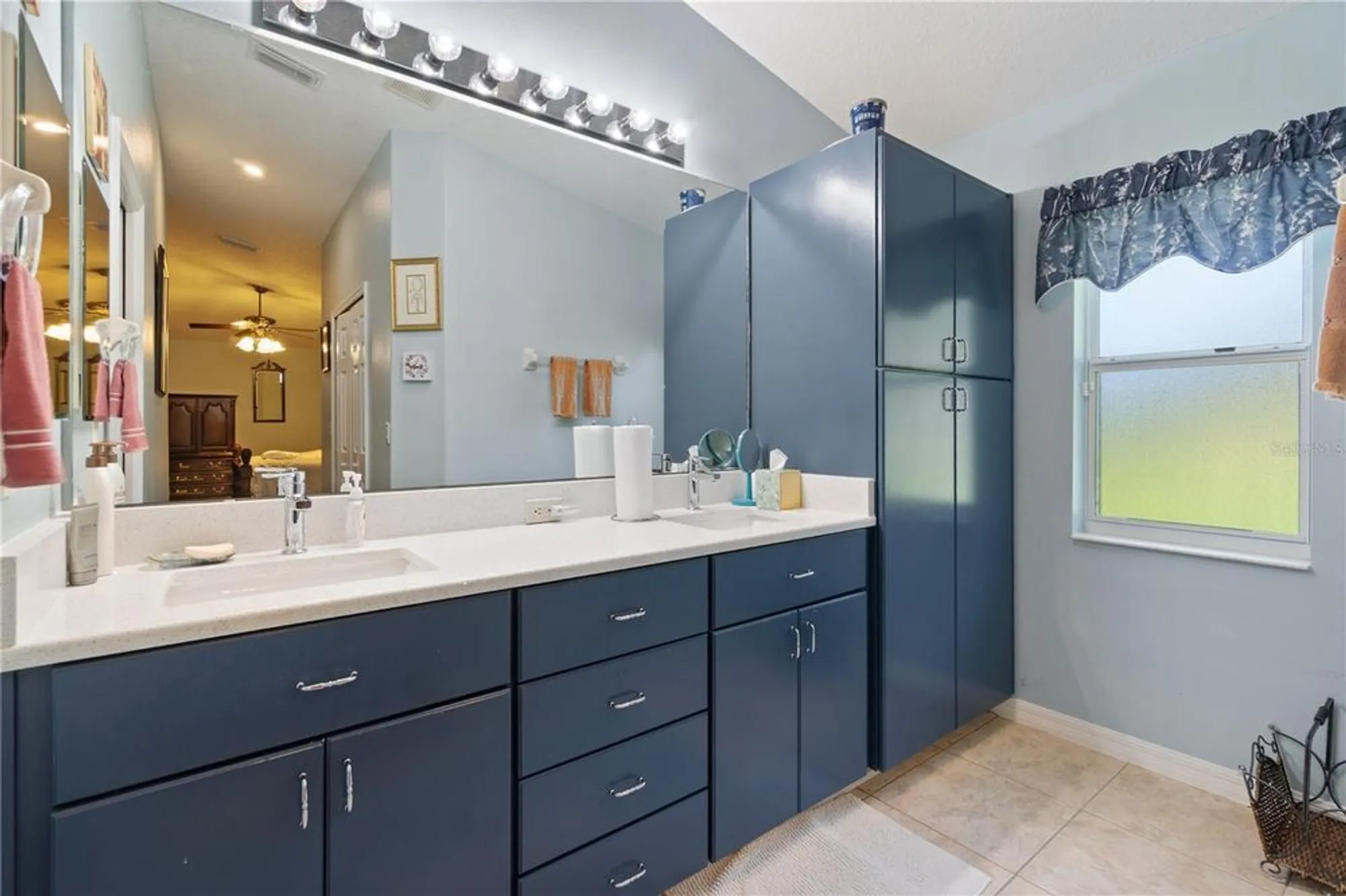 Property Slideshow image 20 of 35 | 27437 desert rose ct, Leesburg, FL, 34748