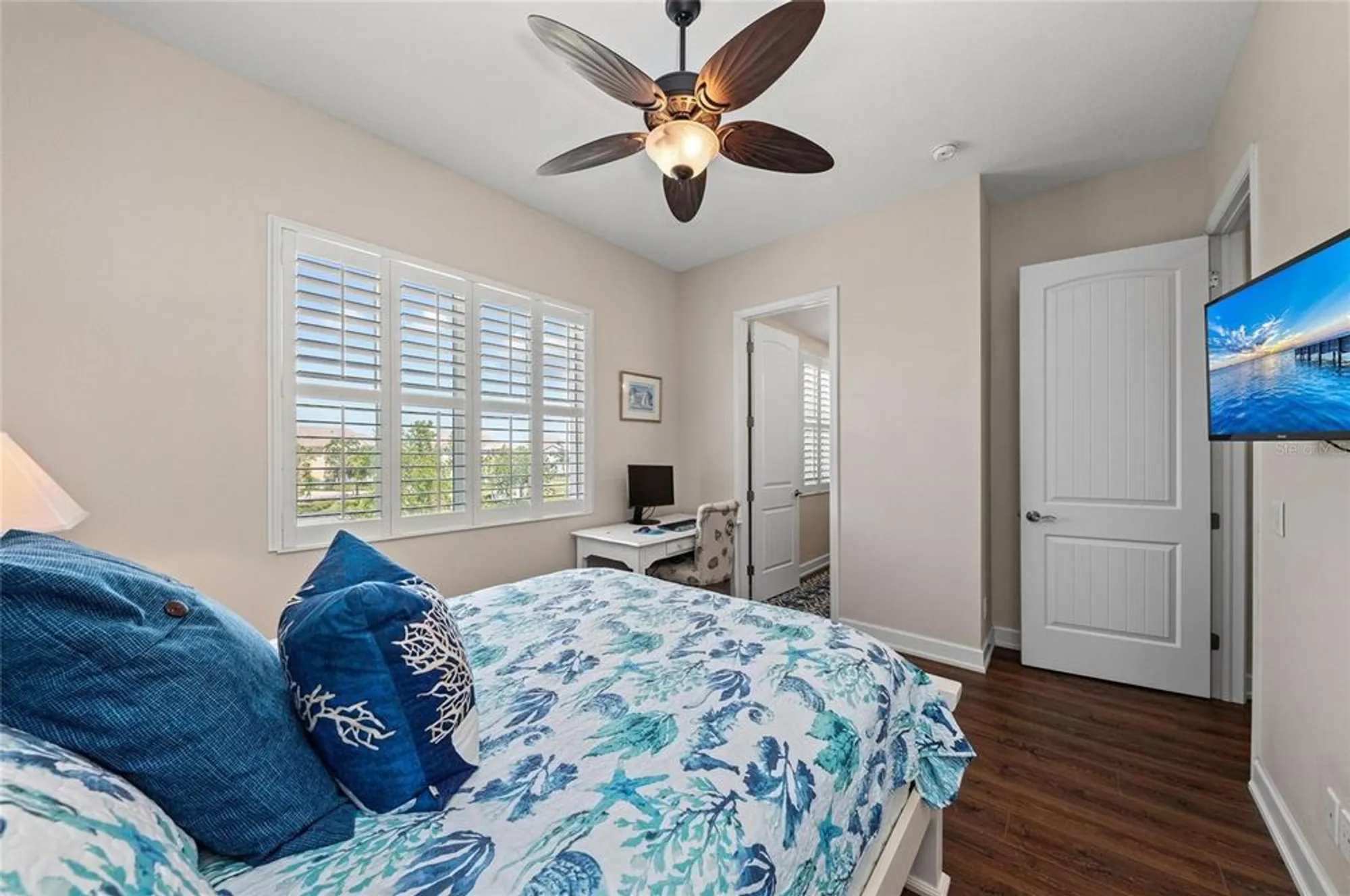 Property Slideshow image 38 of 99 | 241 sapphire lake dr 201, Bradenton, FL, 34209