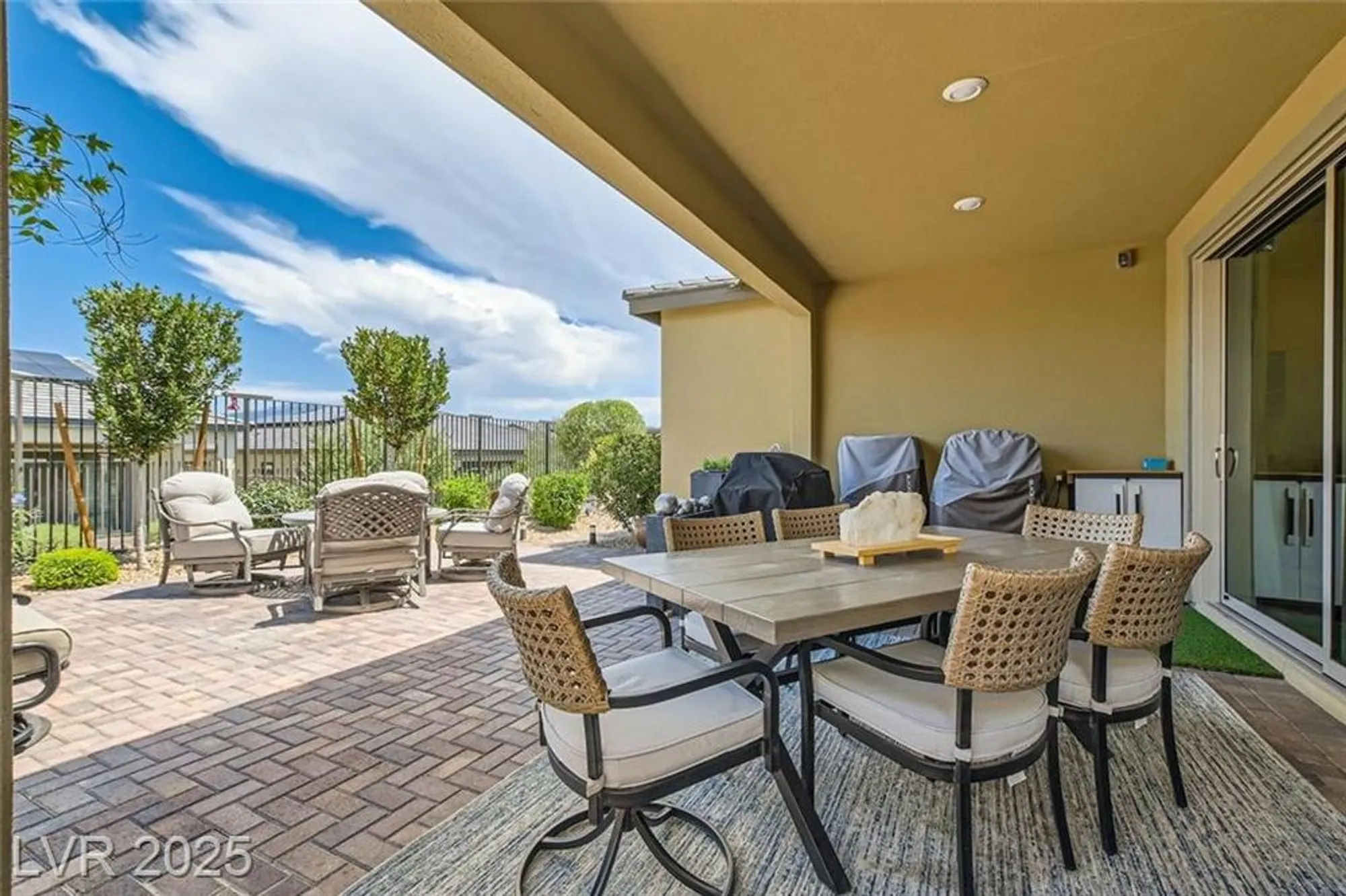 Property Slideshow image 23 of 32 | 9656 balais dr, Las Vegas, NV, 89143