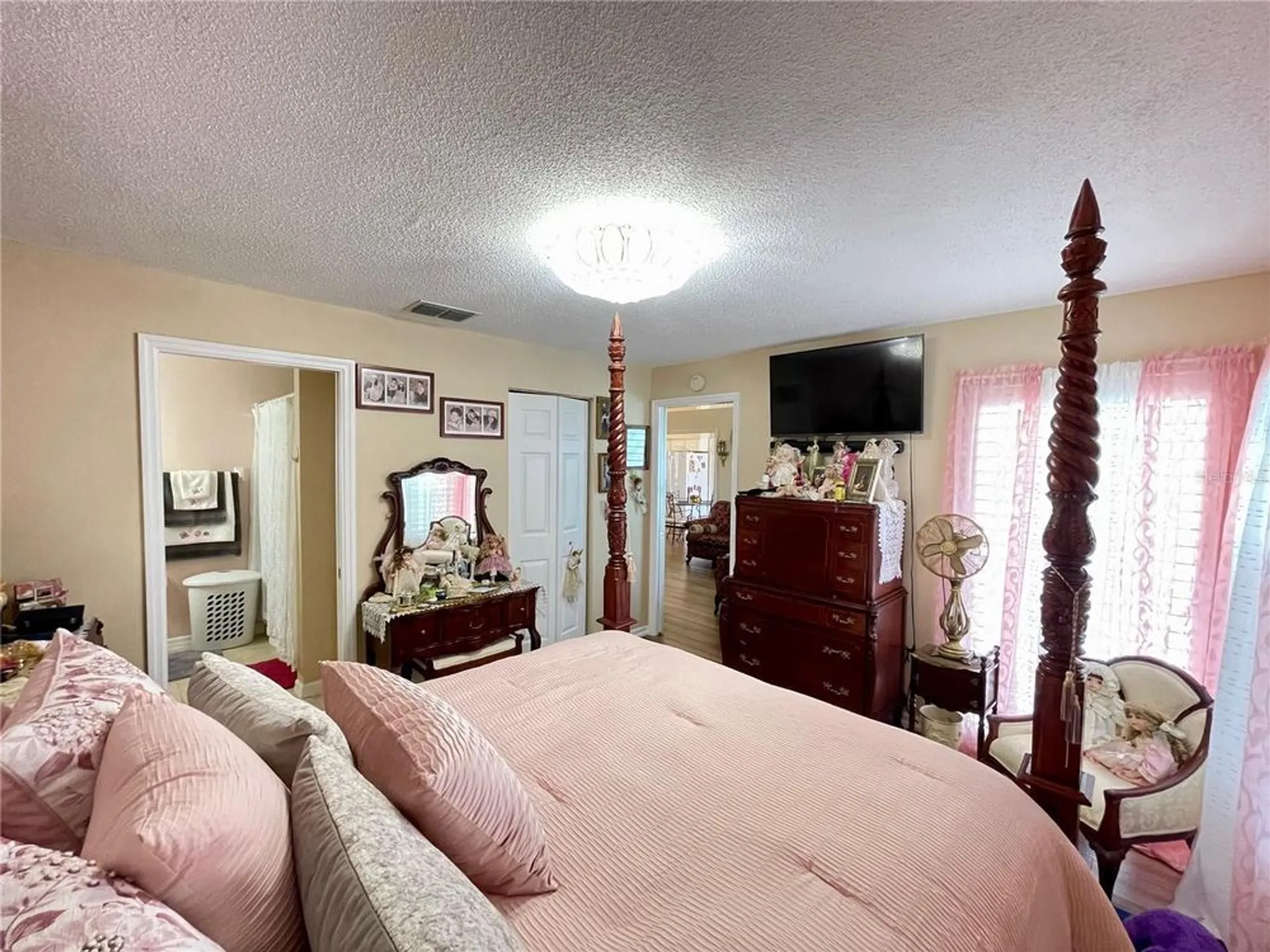 Property Slideshow image 36 of 45 | 6323 silver lakes dr, Lakeland, FL, 33810