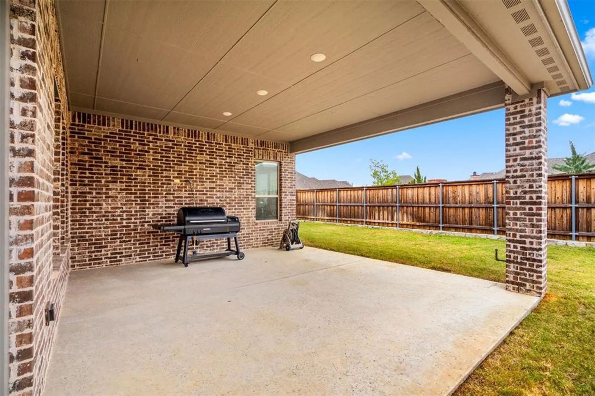 Property Slideshow image 28 of 40 | 2705 cumberland, The Colony, TX, 75056