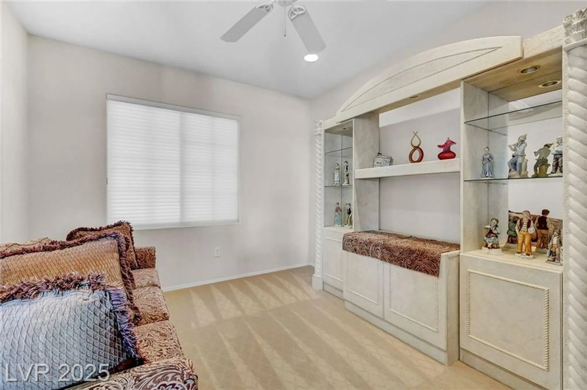 Property Slideshow image 32 of 60 | 2343 hardin ridge dr, Henderson, NV, 89052