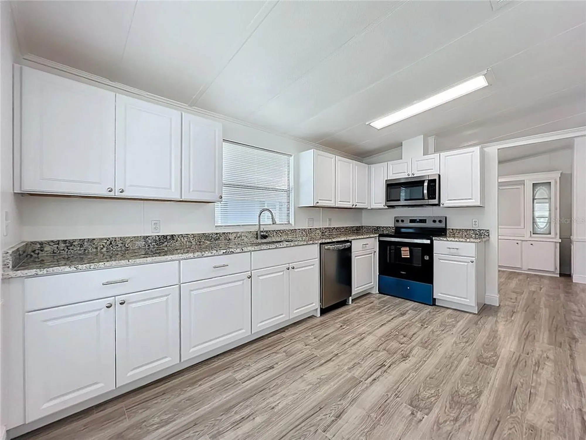 Property Slideshow image 5 of 30 | 143 westwood dr, Leesburg, FL, 34748