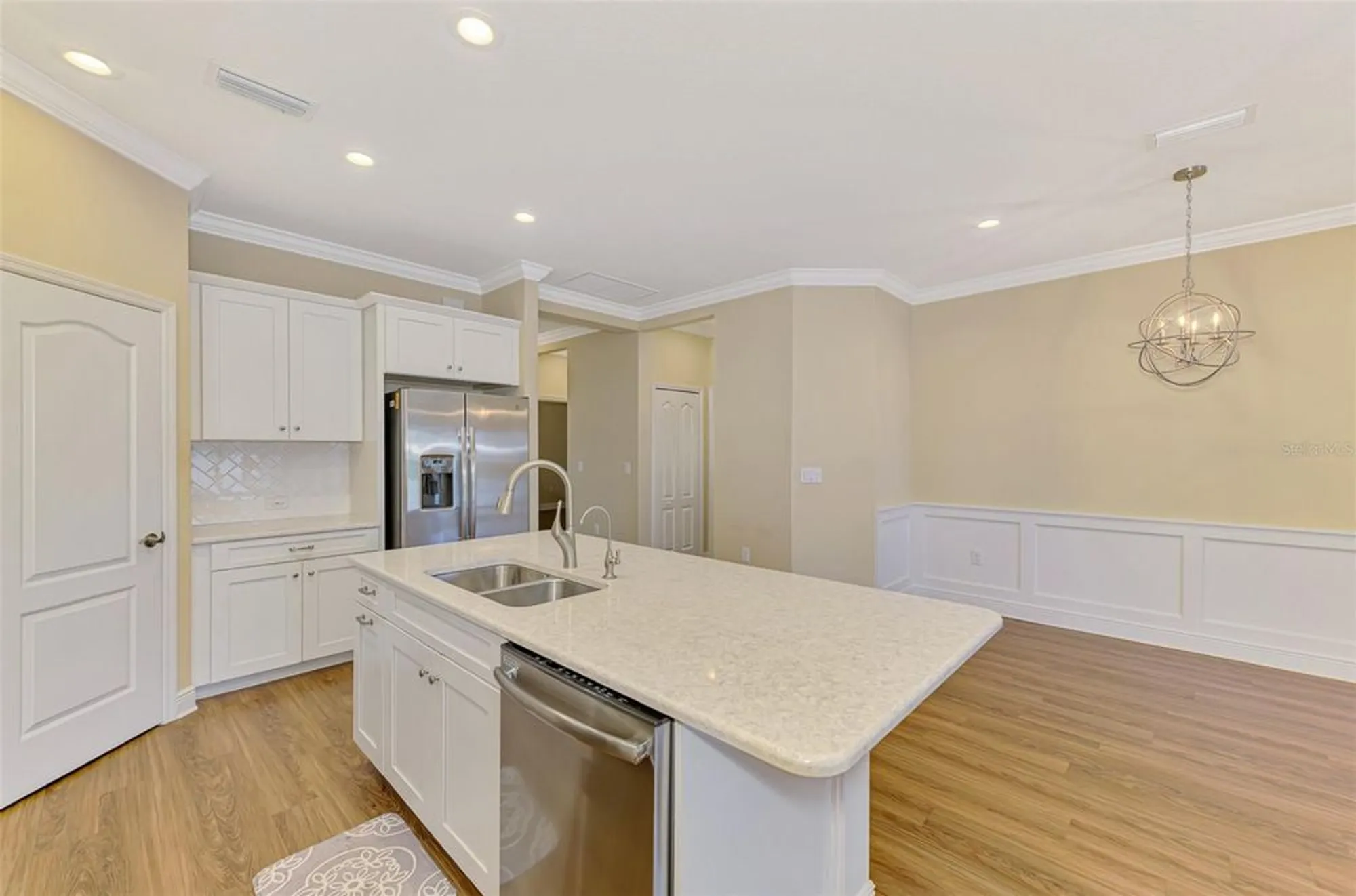 Property Slideshow image 23 of 69 | 21641 winter park ct, Venice, FL, 34293