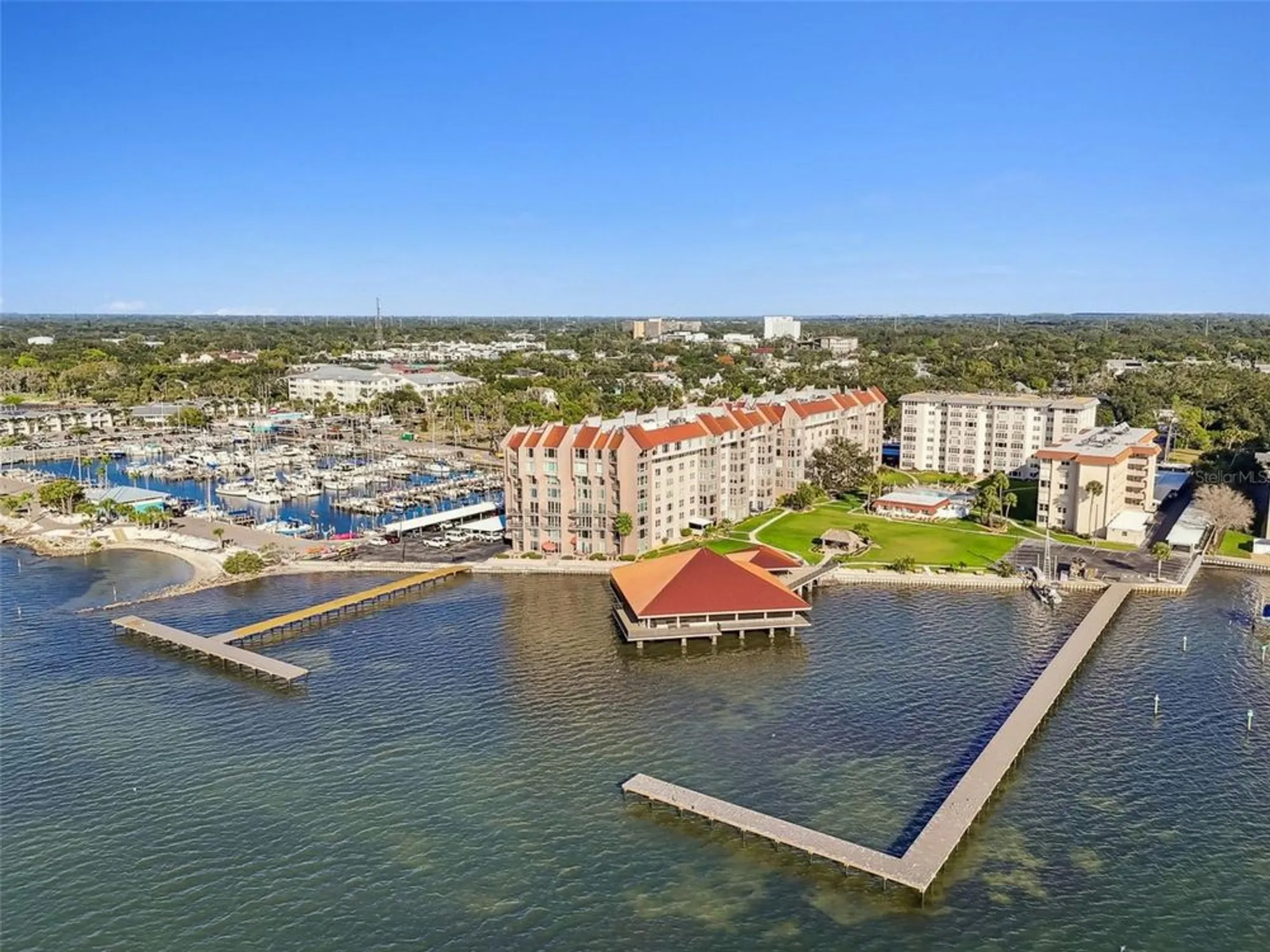 Property Slideshow image 2 of 66 | 634 edgewater dr 844, Dunedin, FL, 34698