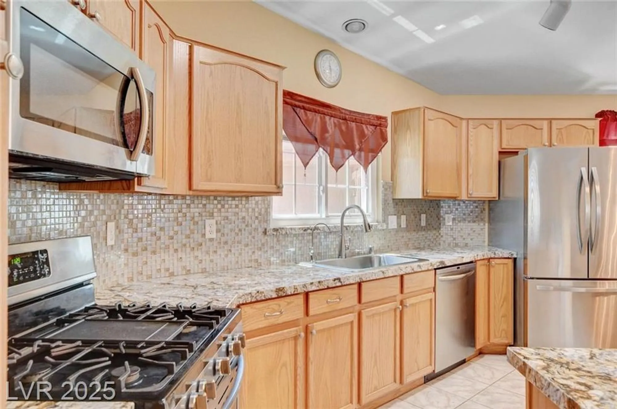 Property Slideshow image 19 of 56 | 5043 mascaro dr, Las Vegas, NV, 89122