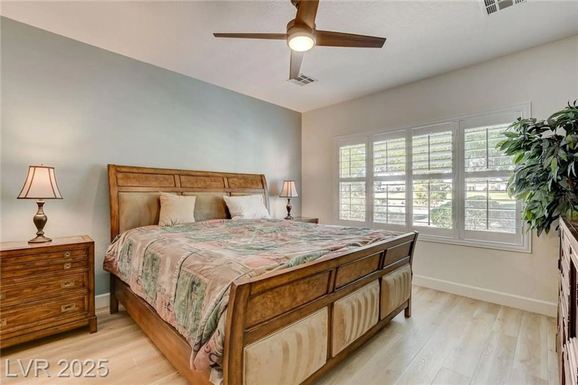 Property Slideshow image 19 of 64 | 7873 broadwing dr, North Las Vegas, NV, 89084