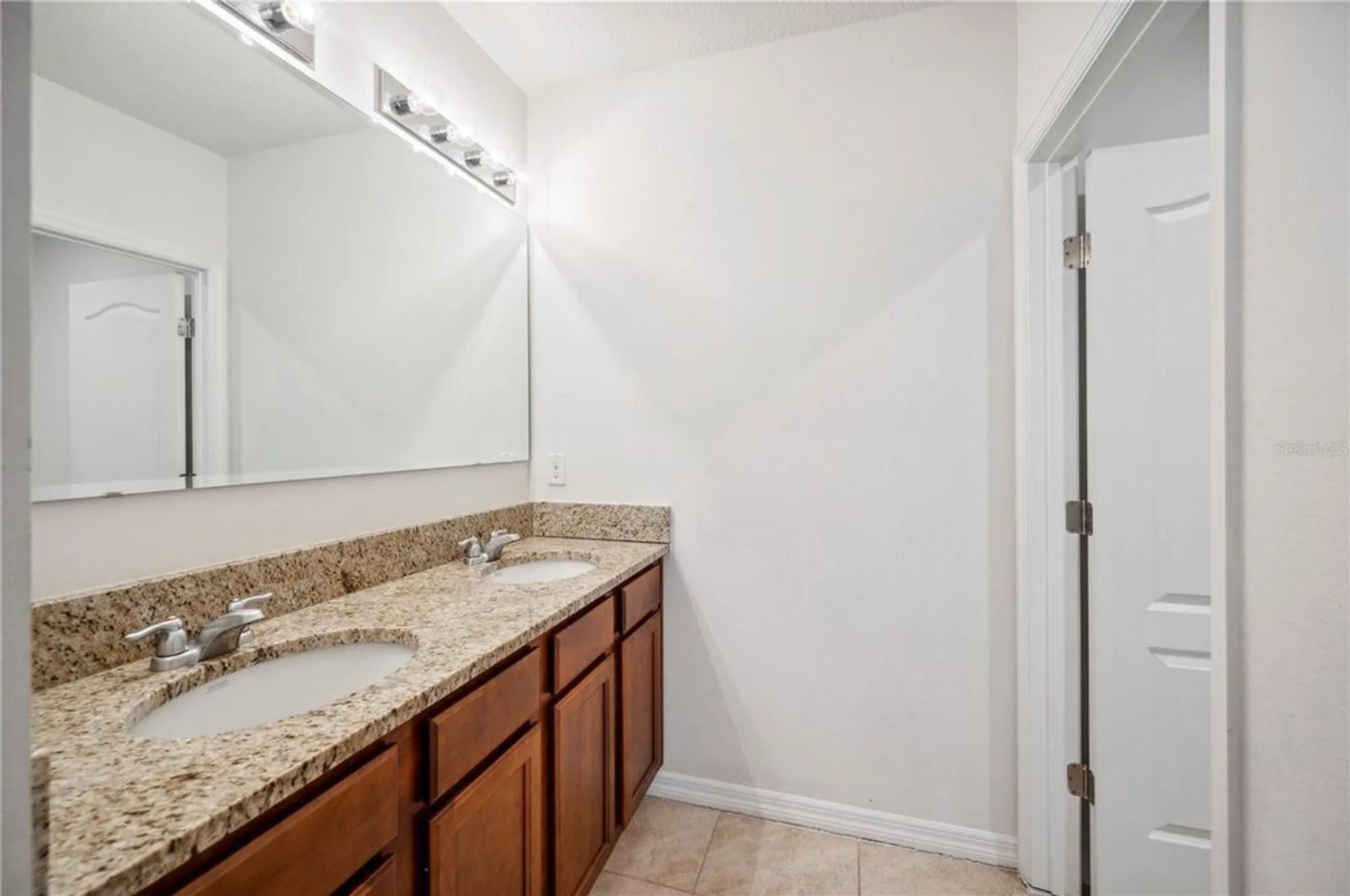 Property Slideshow image 34 of 49 | 2062 blue highlands dr, Lakeland, FL, 33811