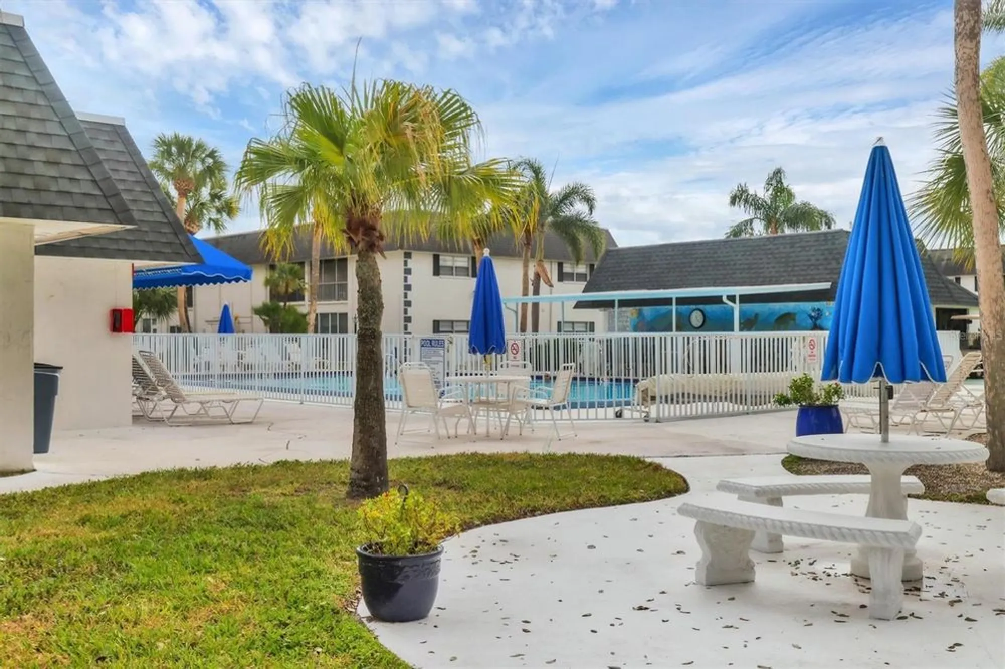 Property Slideshow image 20 of 29 | 102 46th avenue ter w apt 402, Bradenton, FL, 34207