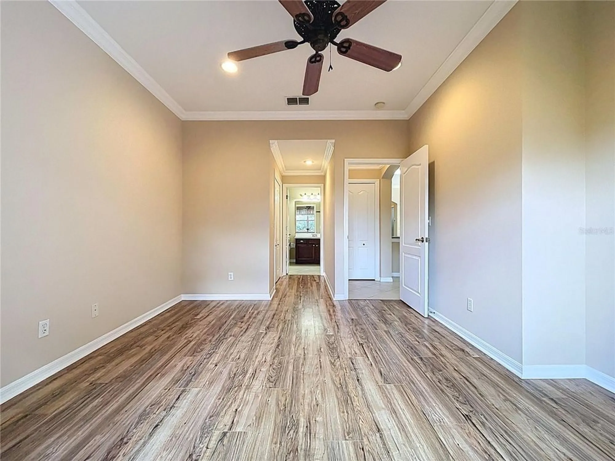 Property Slideshow image 25 of 74 | 2018 inverness greens dr # 2018, Sun City Center, FL, 33573