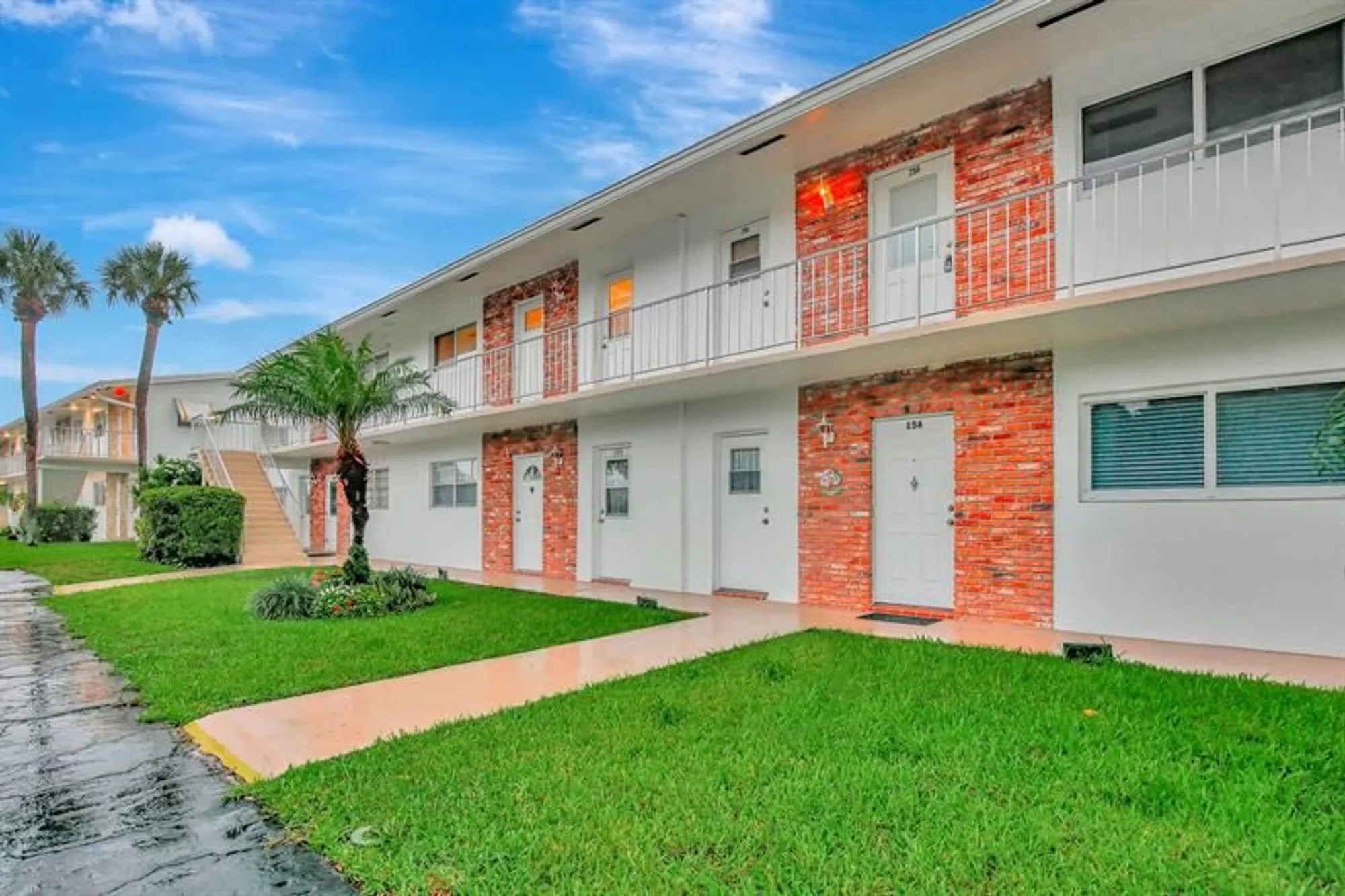 Property Slideshow image 1 of 30 | 2650 w golf blvd apt 255, Pompano Beach, FL, 33064