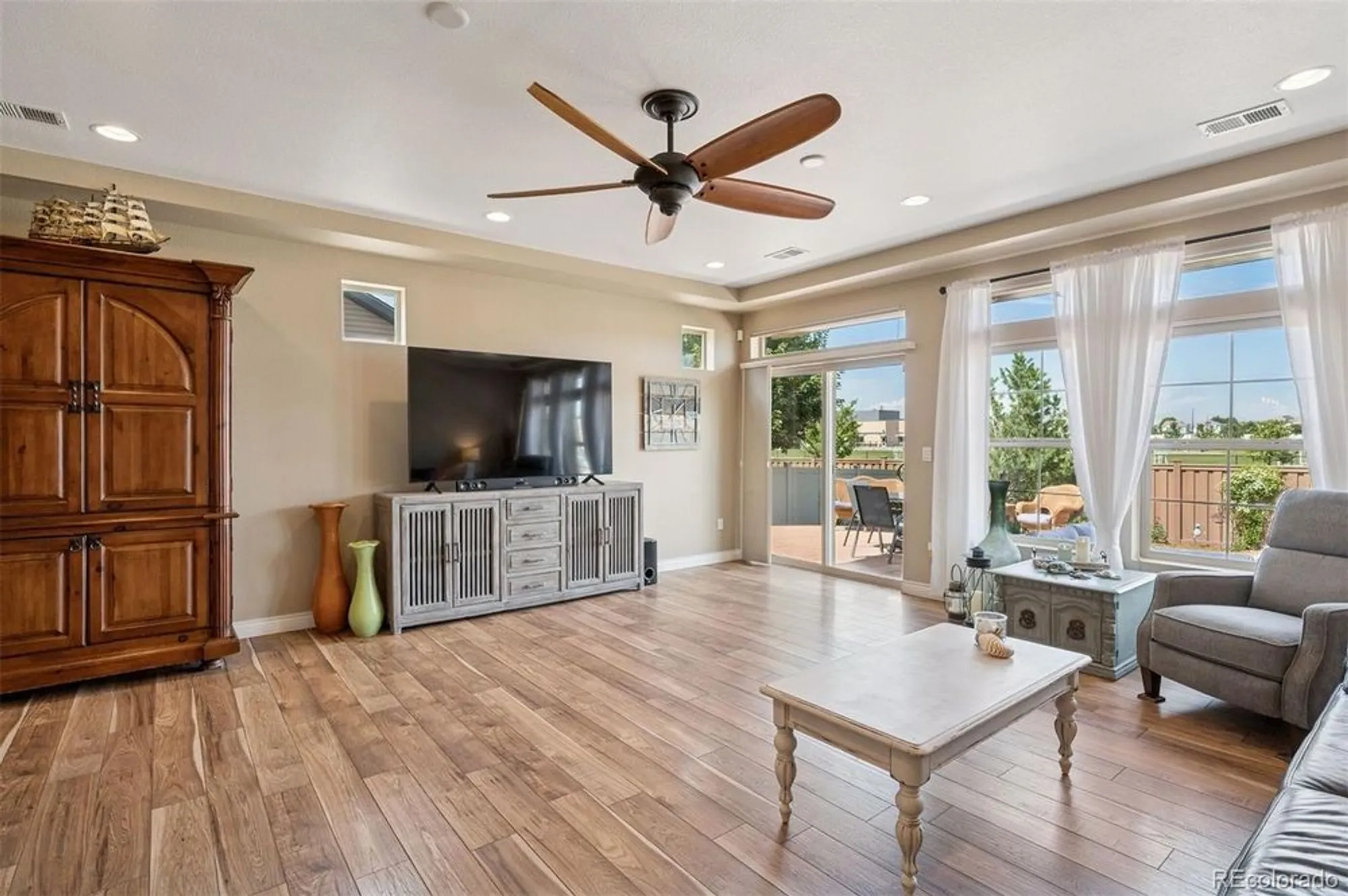 Property Slideshow image 13 of 38 | 19517 e 55th ave, Denver, CO, 80249